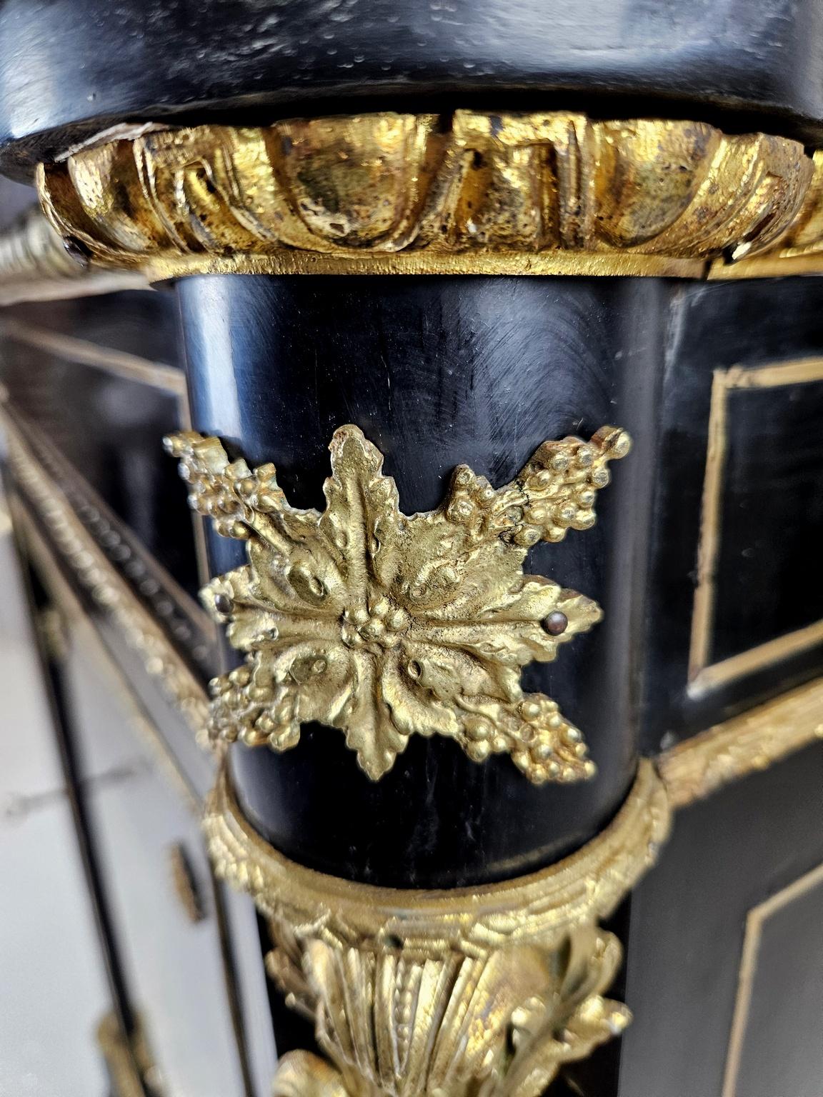 Cabinet Boulle français Napoléon III vers 1880 en vente 8