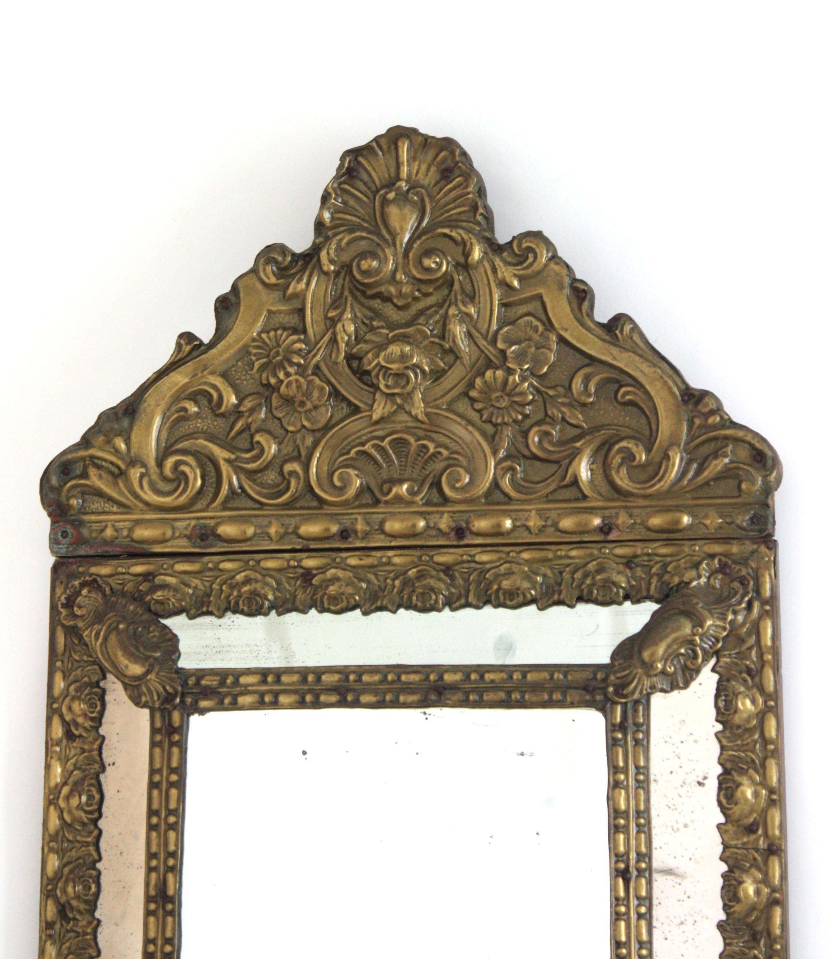 French Napoleon III Brass Repousse Mirror with Beveled Glass For Sale 3