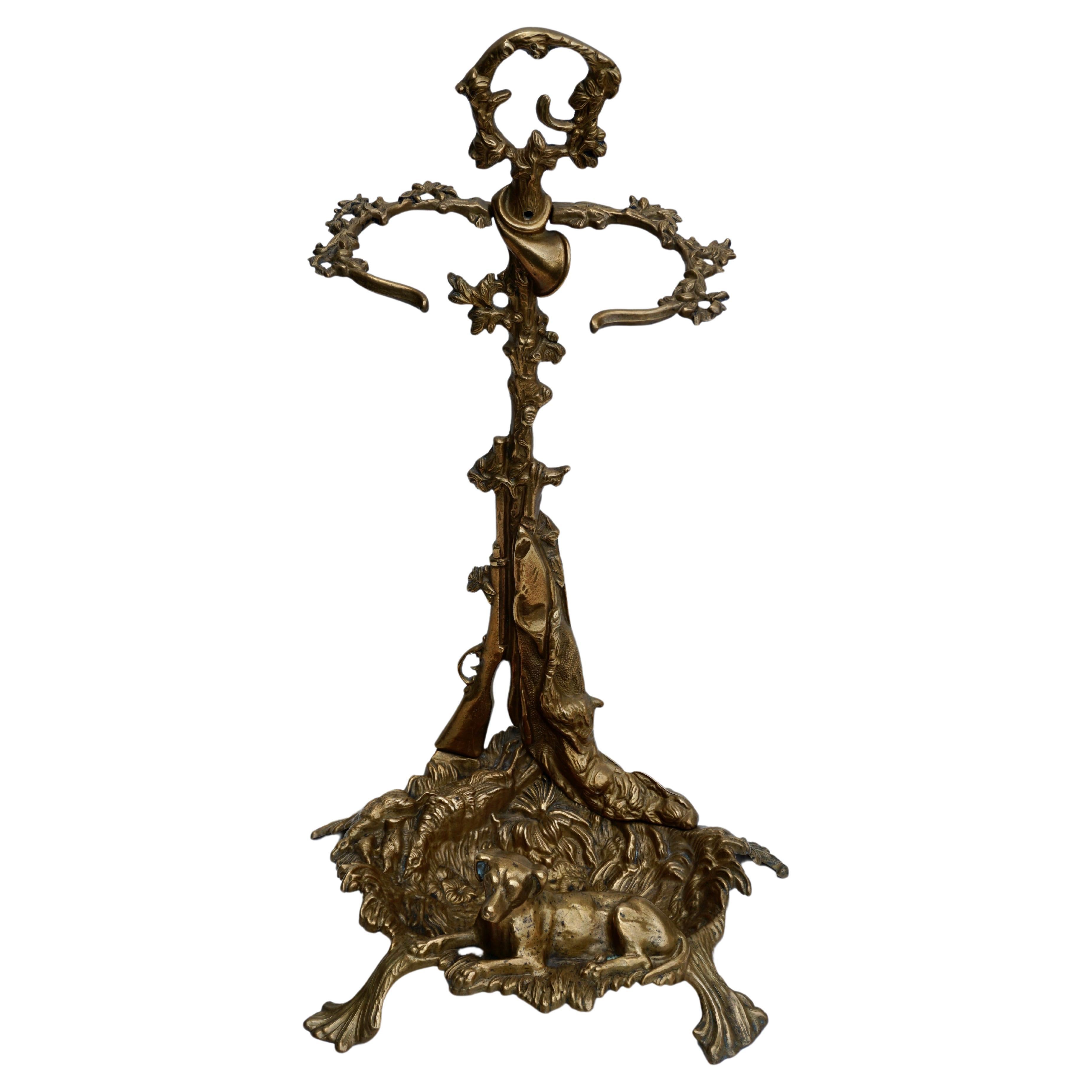  French Napoleon III Bronze Umbrella Stand with Hunt Motifs For Sale