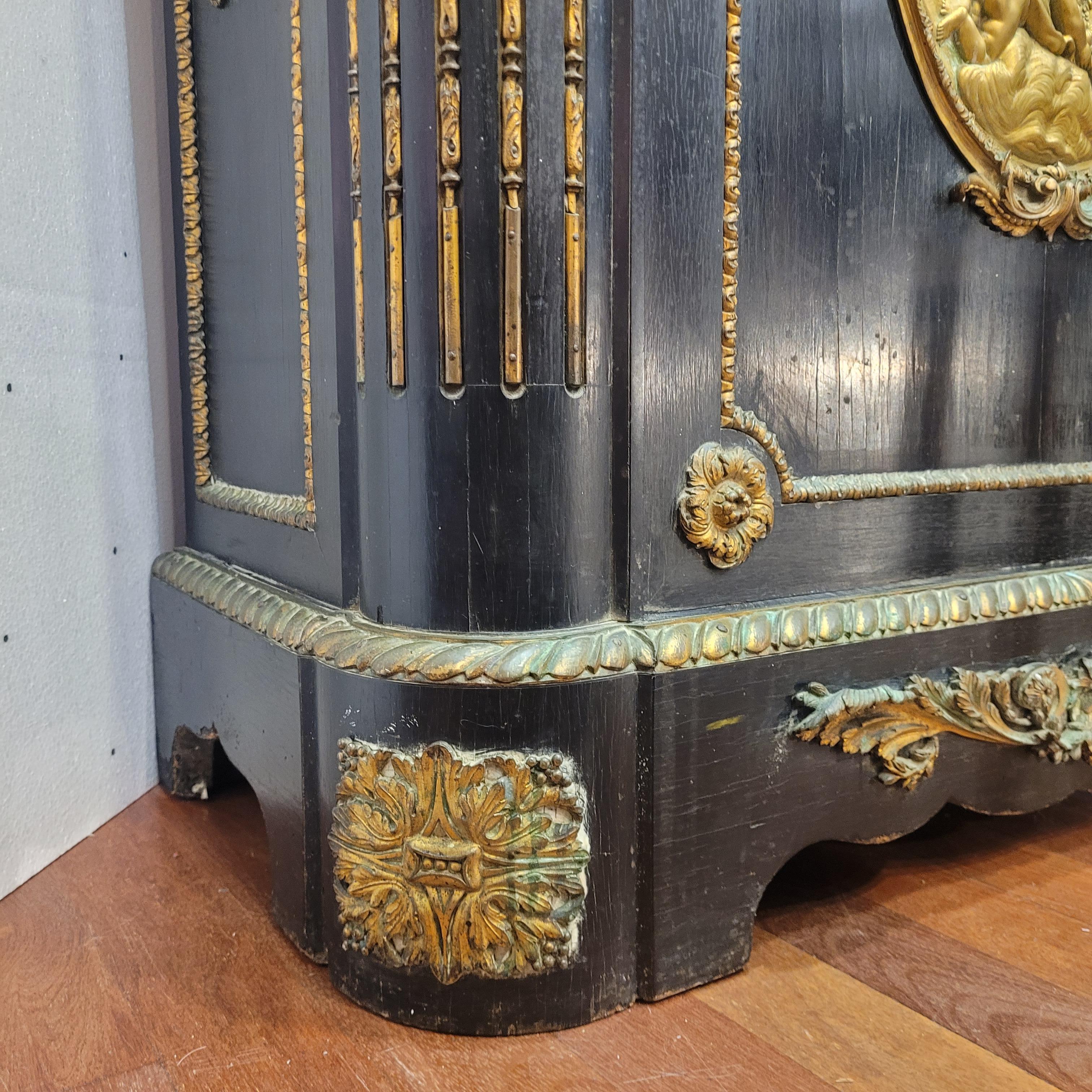 French Napoleon III Cabinet Buffet Entrée Black  Ormolu, Belgian Black Marble For Sale 5