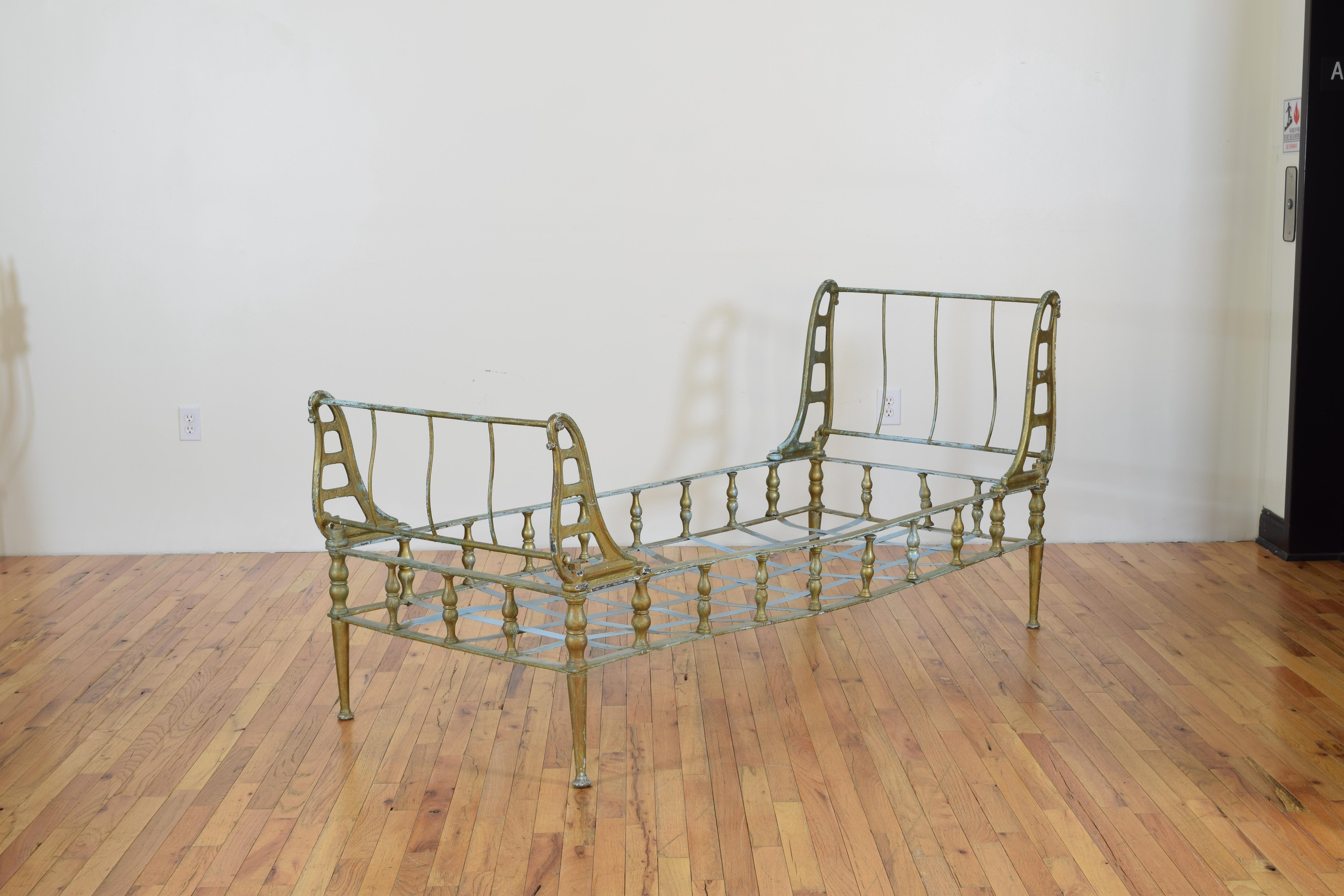 Entirely constructed of cast iron, the frame of 
