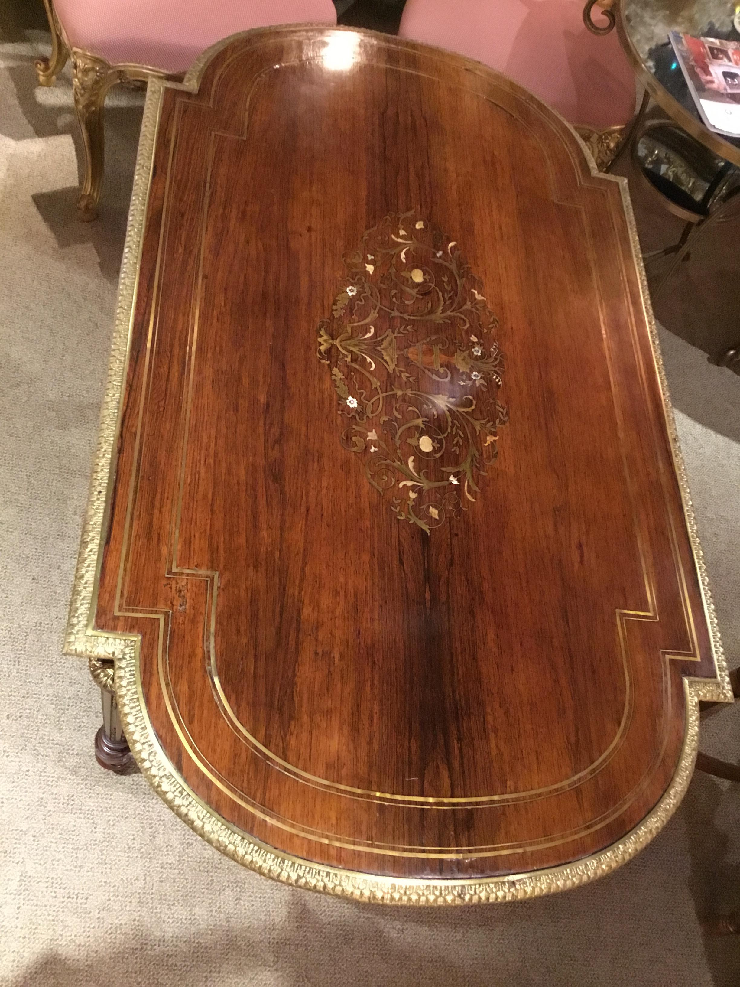 French Napoleon III Center Table, Oval Form, Brass Inlays, and Gilt Bronze Trim For Sale 1