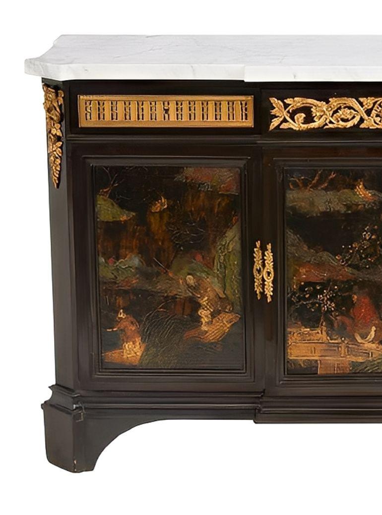 Französische Napoleon III Chinoiserie-Credenza mit Marmorplatte. Ende des 19. Jahrhunderts. im Zustand „Gut“ im Angebot in Los Angeles, CA