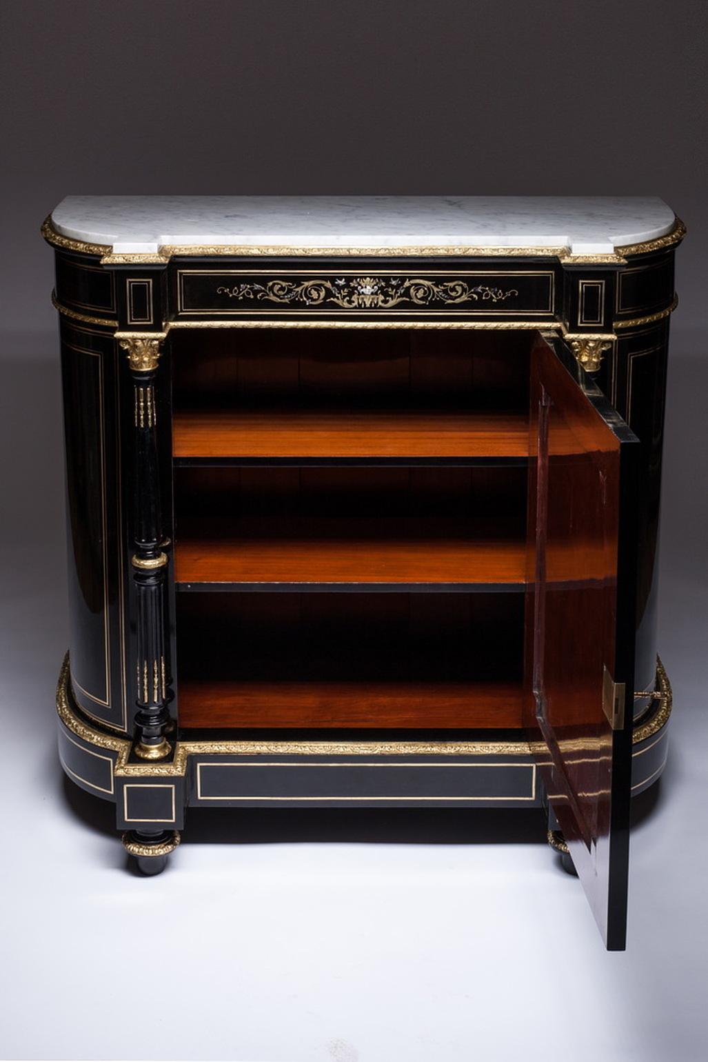 French Napoleon III Credenza Gilt Bronze Mounted Ebonized Wood Pearl For Sale 2