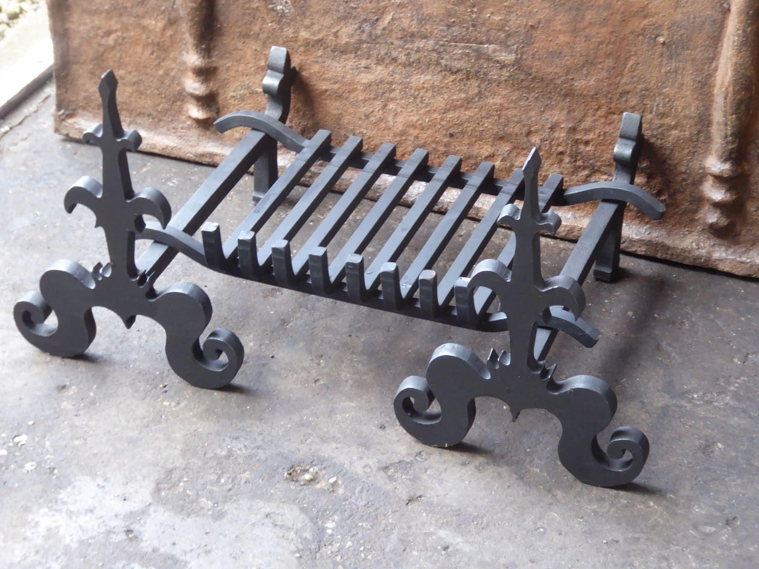Britannique French Napoleon III Fire Grate, Fireplace Grate en vente
