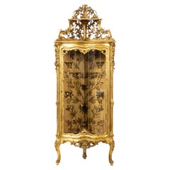 French Napoleon III Giltwood Corner Display Cabinet with Interior Corbels, 19th