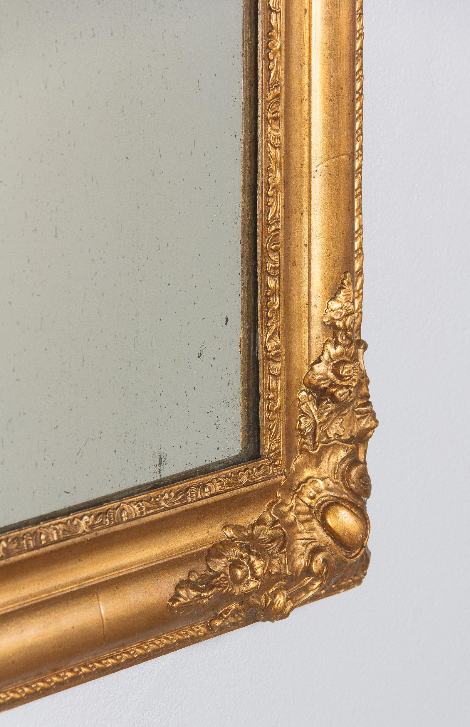 French Napoleon III Period Giltwood Mirror, circa 1870s 8