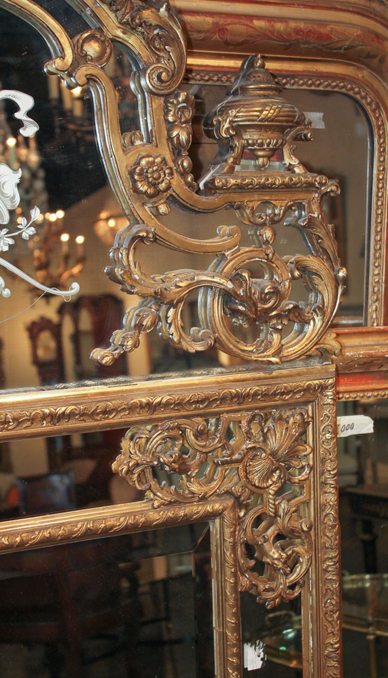 French Napoleon III Giltwood Mirror In Good Condition In Dallas, TX