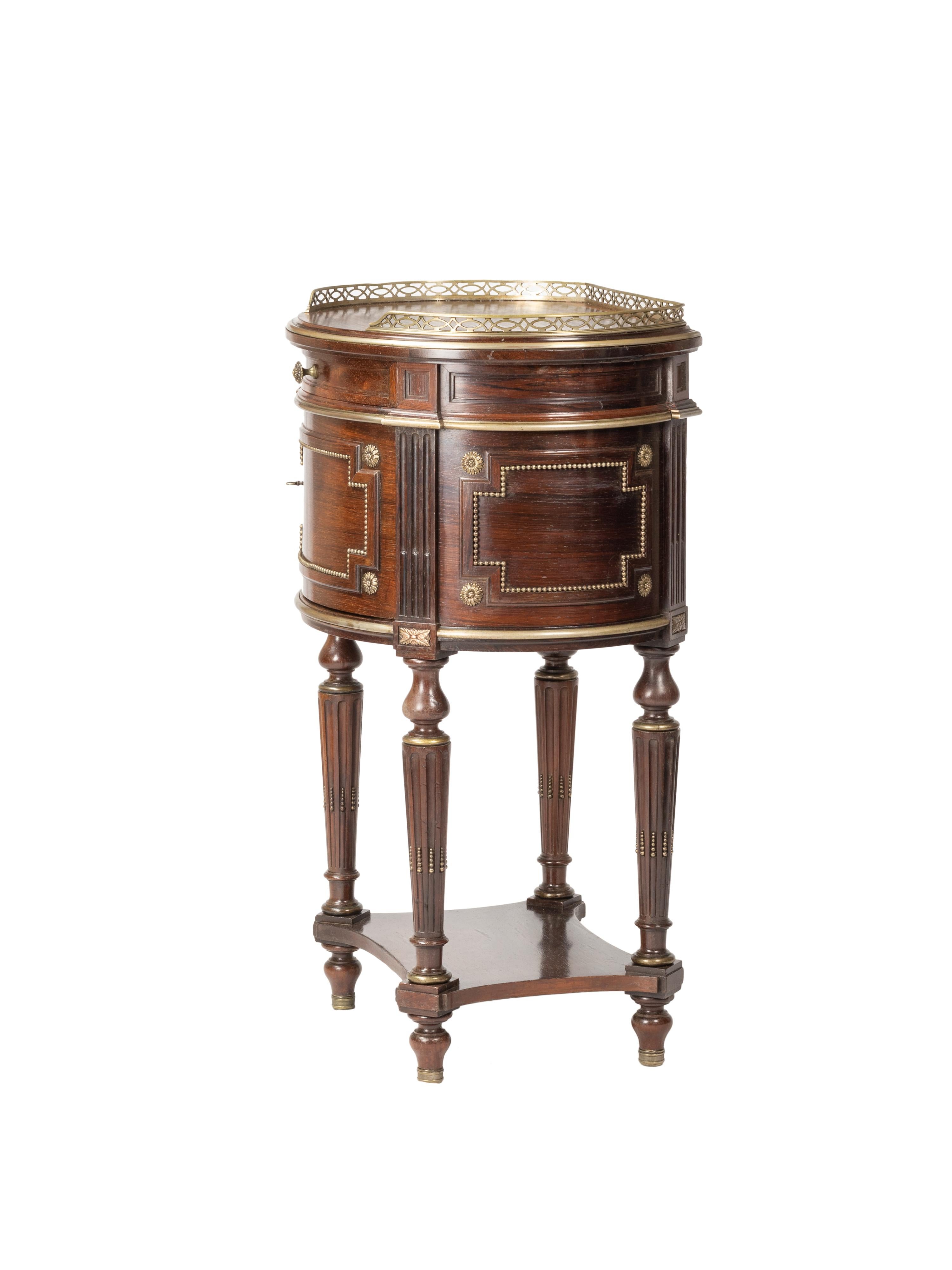 19th Century French Napoleon III Hand Carved Bedroom Set For Sale