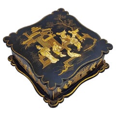 French Napoleon III Jewelry Box in Black Lacquer with Asian Decor, 19th Century 