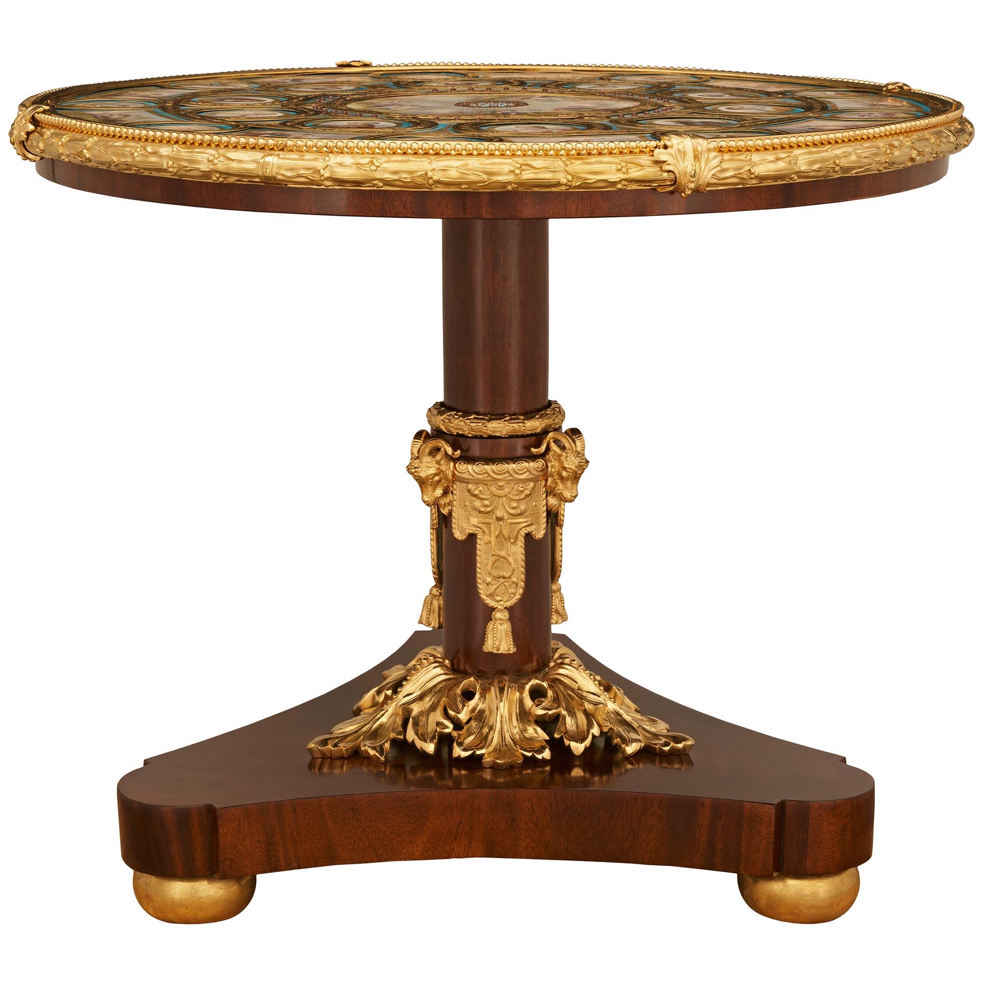 French Napoleon III Mahogany, Giltwood, Ormolu, and Porcelain center table In Good Condition For Sale In West Palm Beach, FL