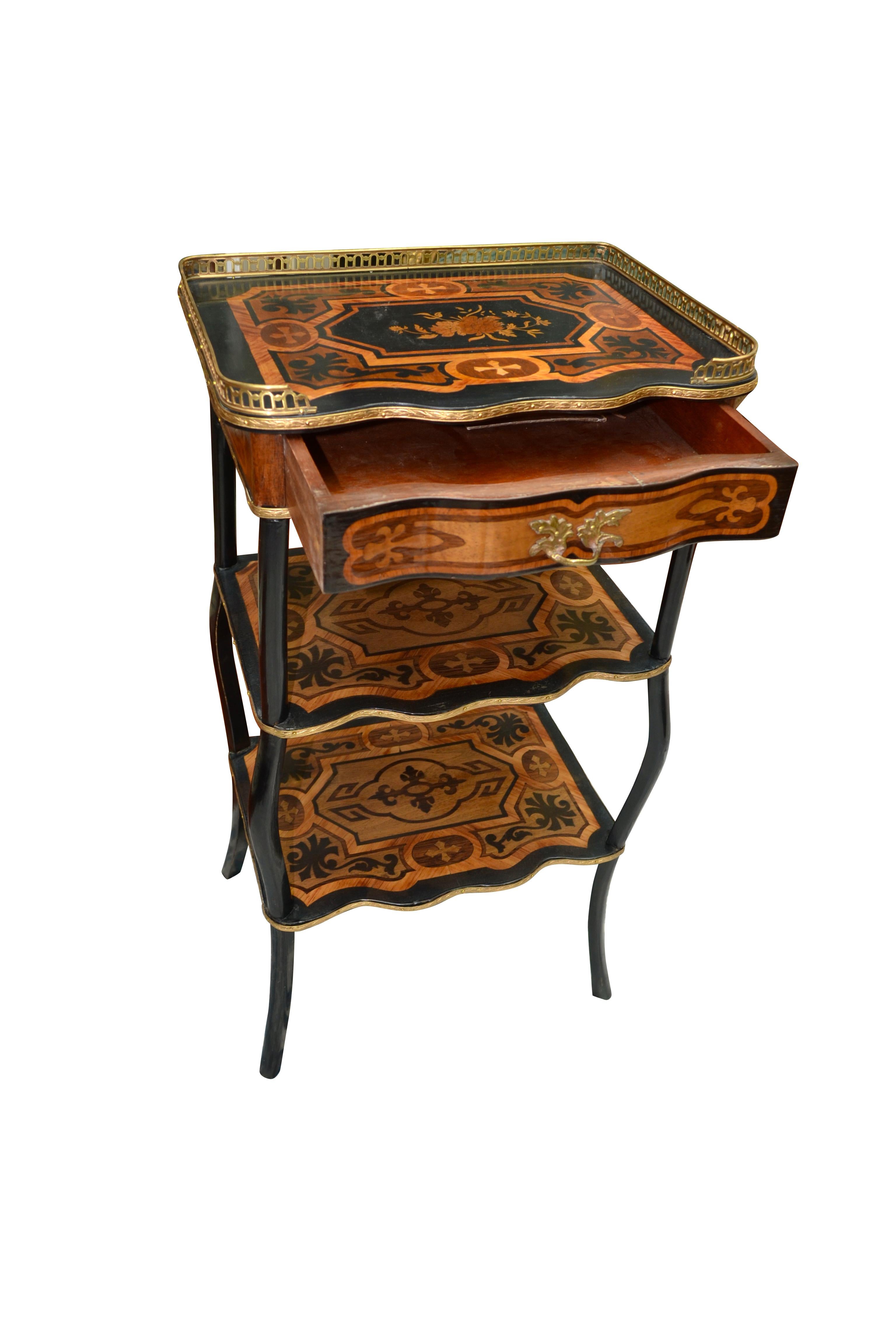 French Napoleon III Marquetry Three-Tiered Side Table In Good Condition For Sale In Vancouver, British Columbia