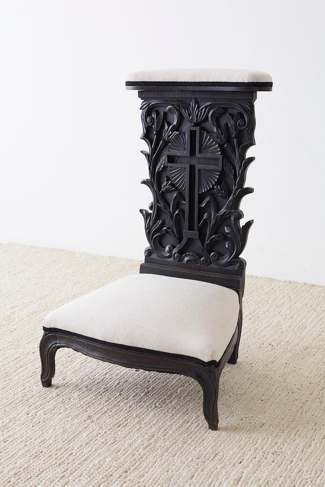 French Napoleon III Oak Prie-Dieu Prayer Chair In Good Condition In Rio Vista, CA