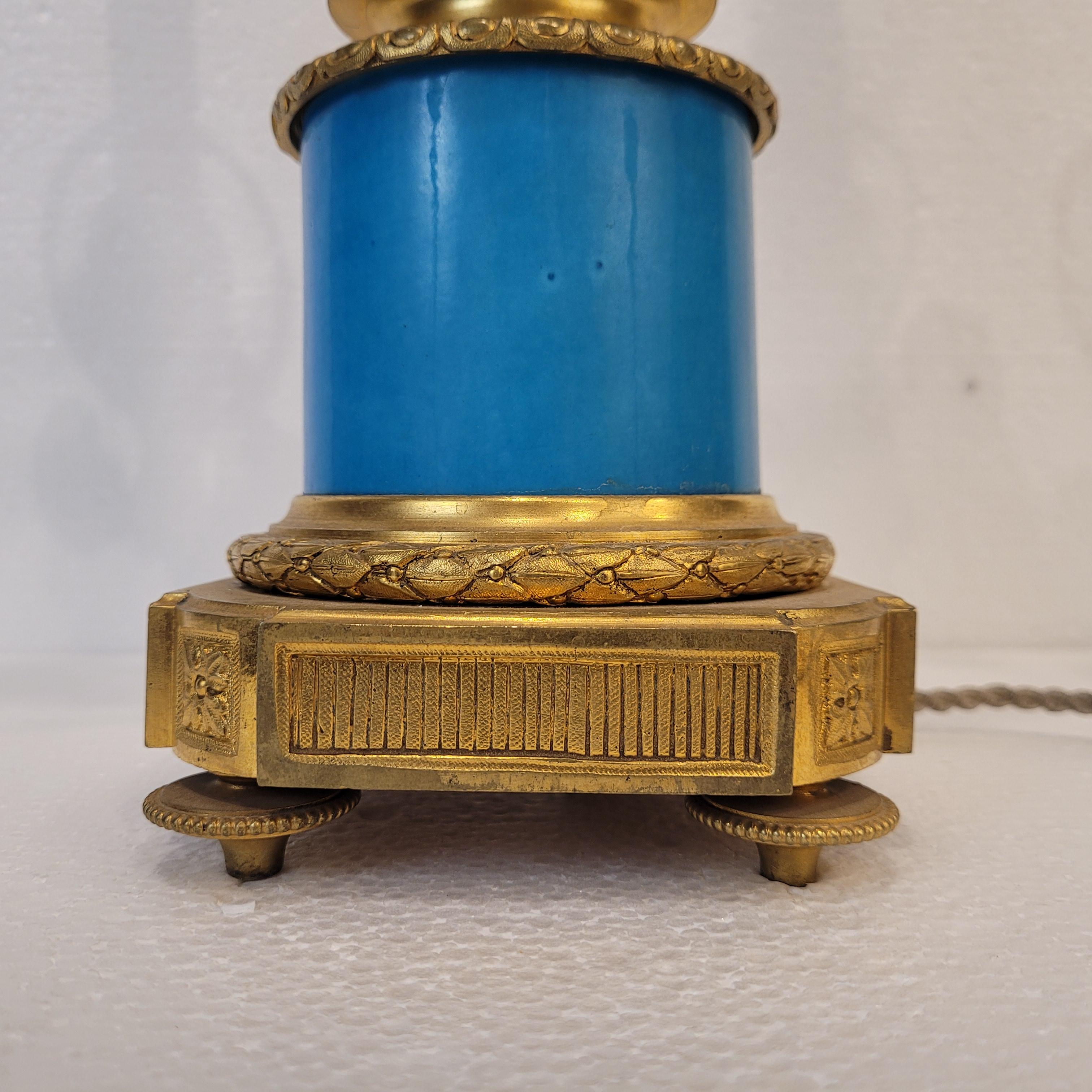 Candeliere francese Napoleone III in ormolu e porcellana in vendita 6