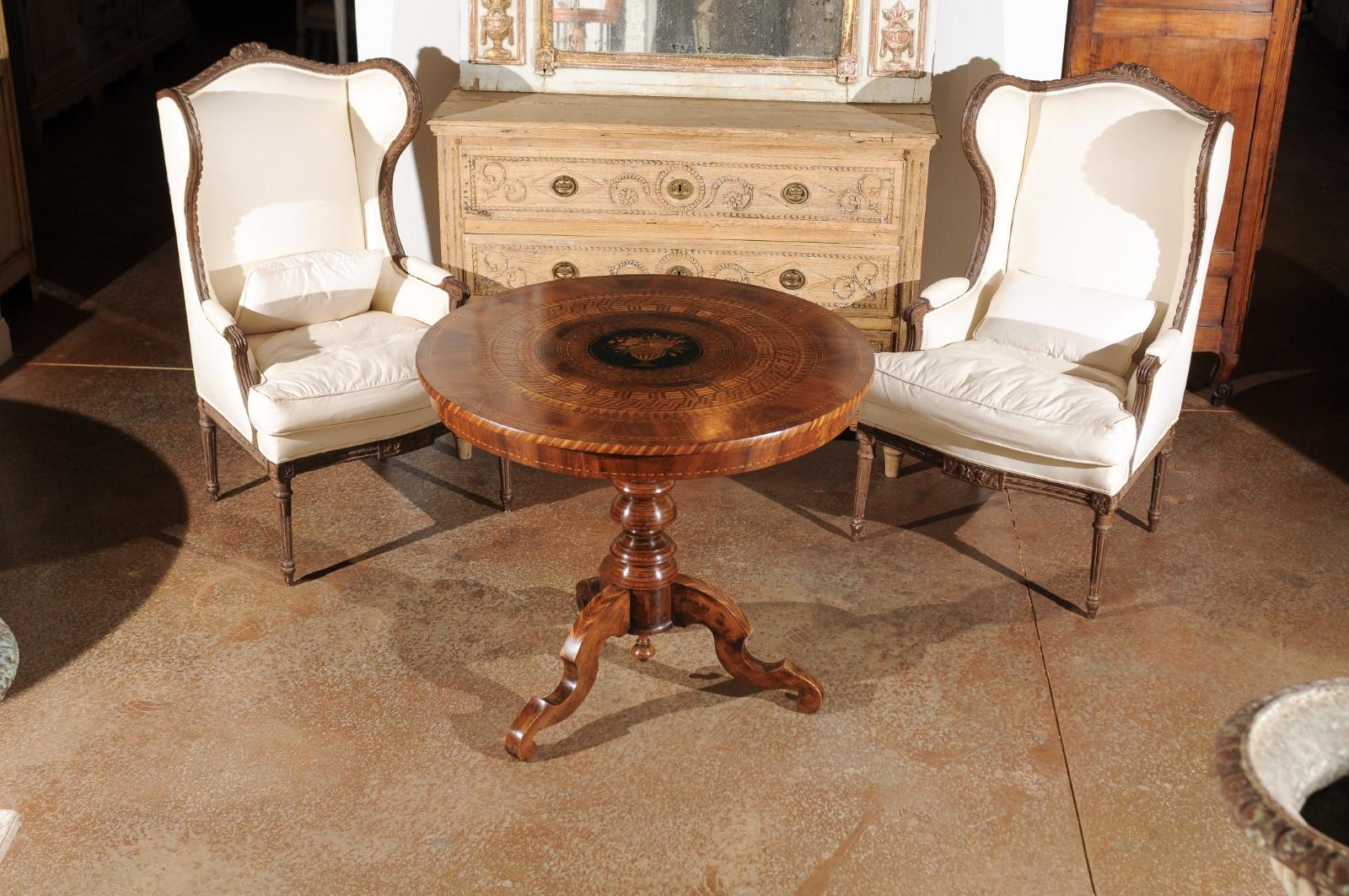 French Napoleon III Pedestal Table with Marquetry of Ebony, Walnut and Lemon 3