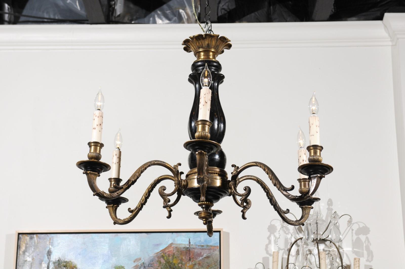 French Napoleon III Period 1860s Ebonized Wood and Bronze Six-Light Chandelier For Sale 2