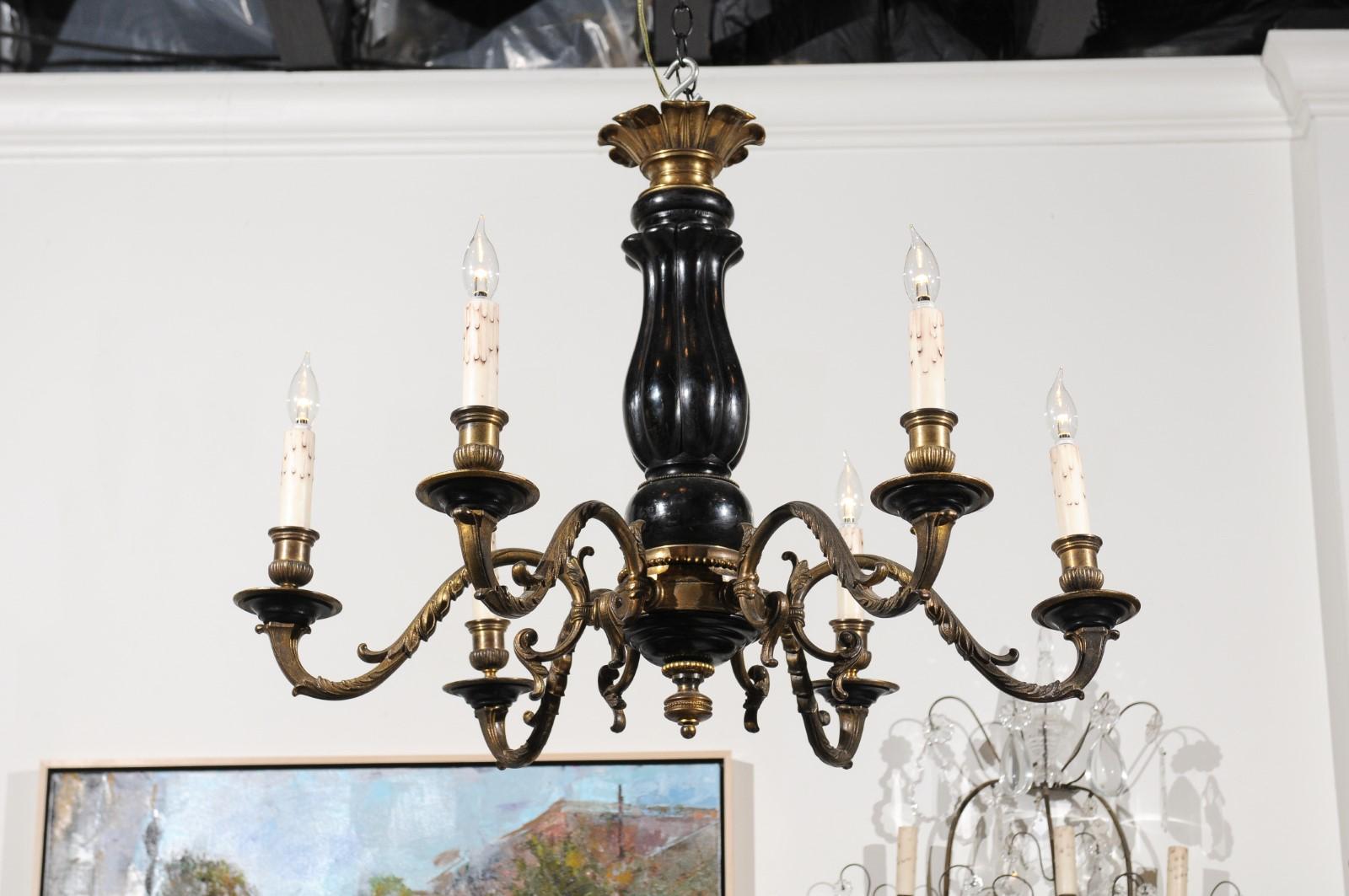 French Napoleon III Period 1860s Ebonized Wood and Bronze Six-Light Chandelier For Sale 3