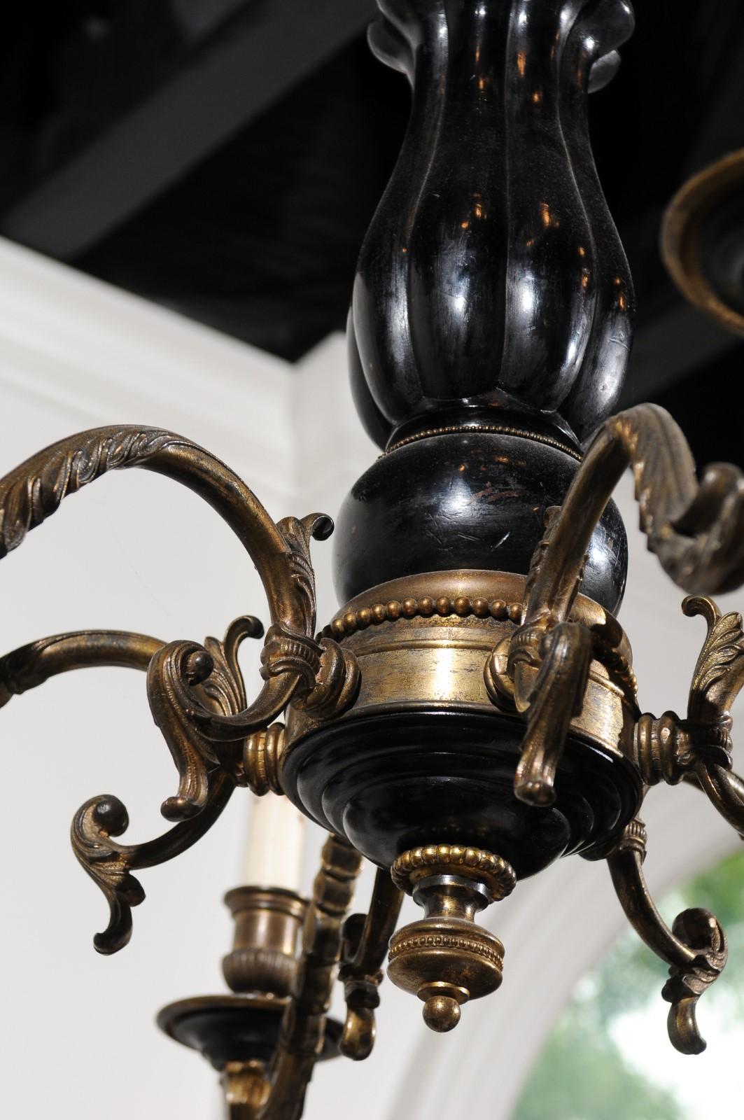 French Napoleon III Period 1860s Ebonized Wood and Bronze Six-Light Chandelier For Sale 4