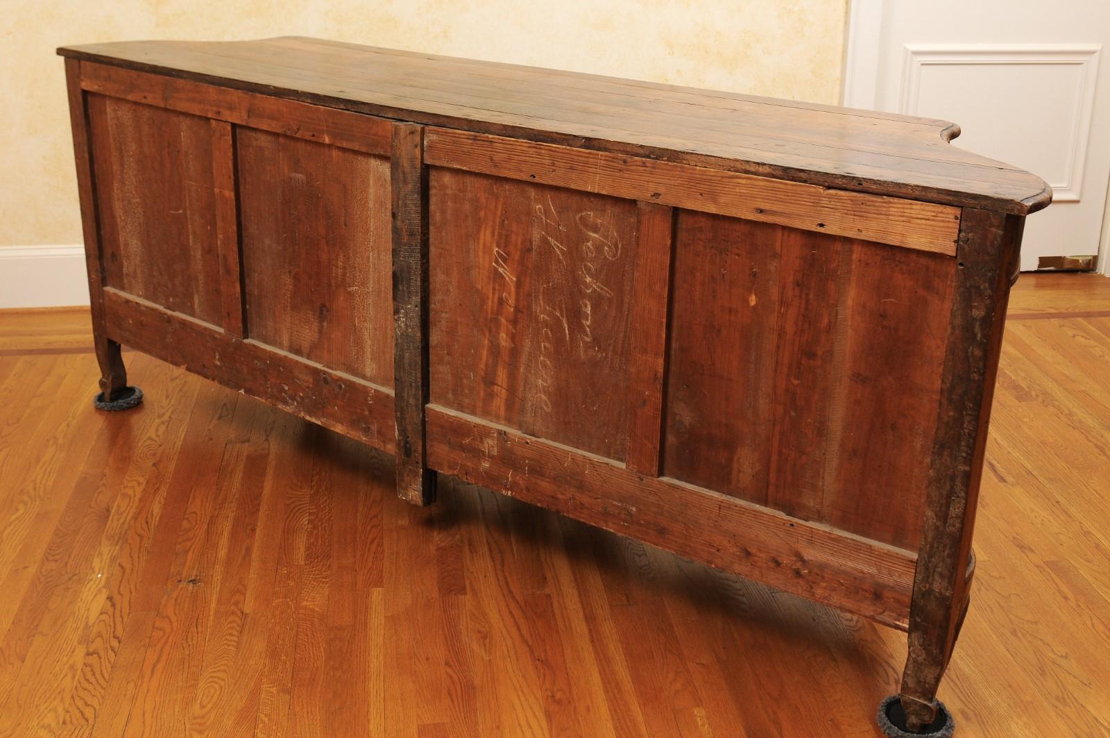 French Napoléon III Period 1860s Walnut Enfilade with Oak Top and Bombé Sides 11