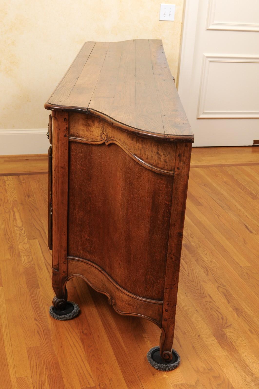 French Napoléon III Period 1860s Walnut Enfilade with Oak Top and Bombé Sides 14