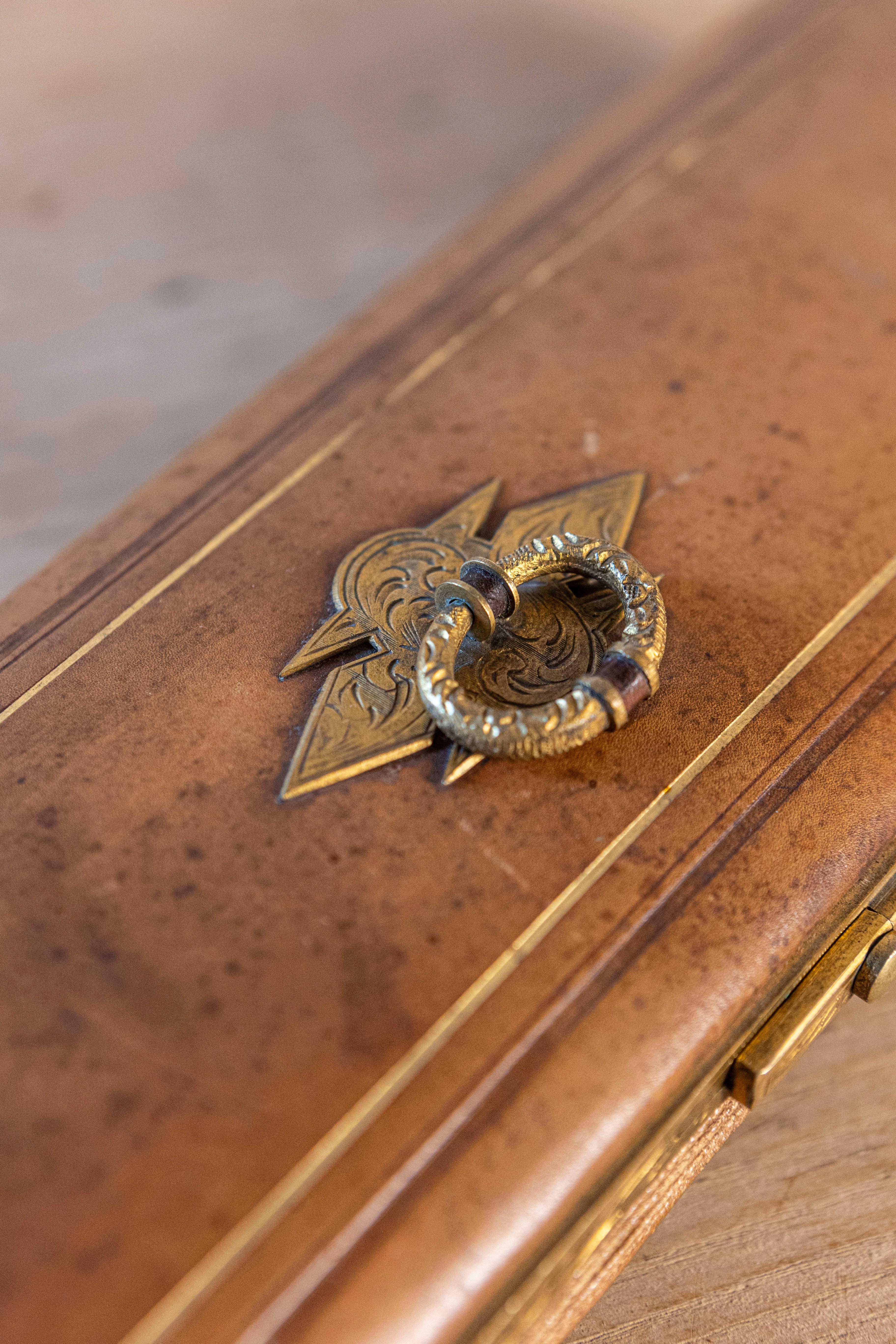 French Napoleon III Period 19th Century Leather Sewing Kit with Bronze Hardware In Good Condition In Atlanta, GA