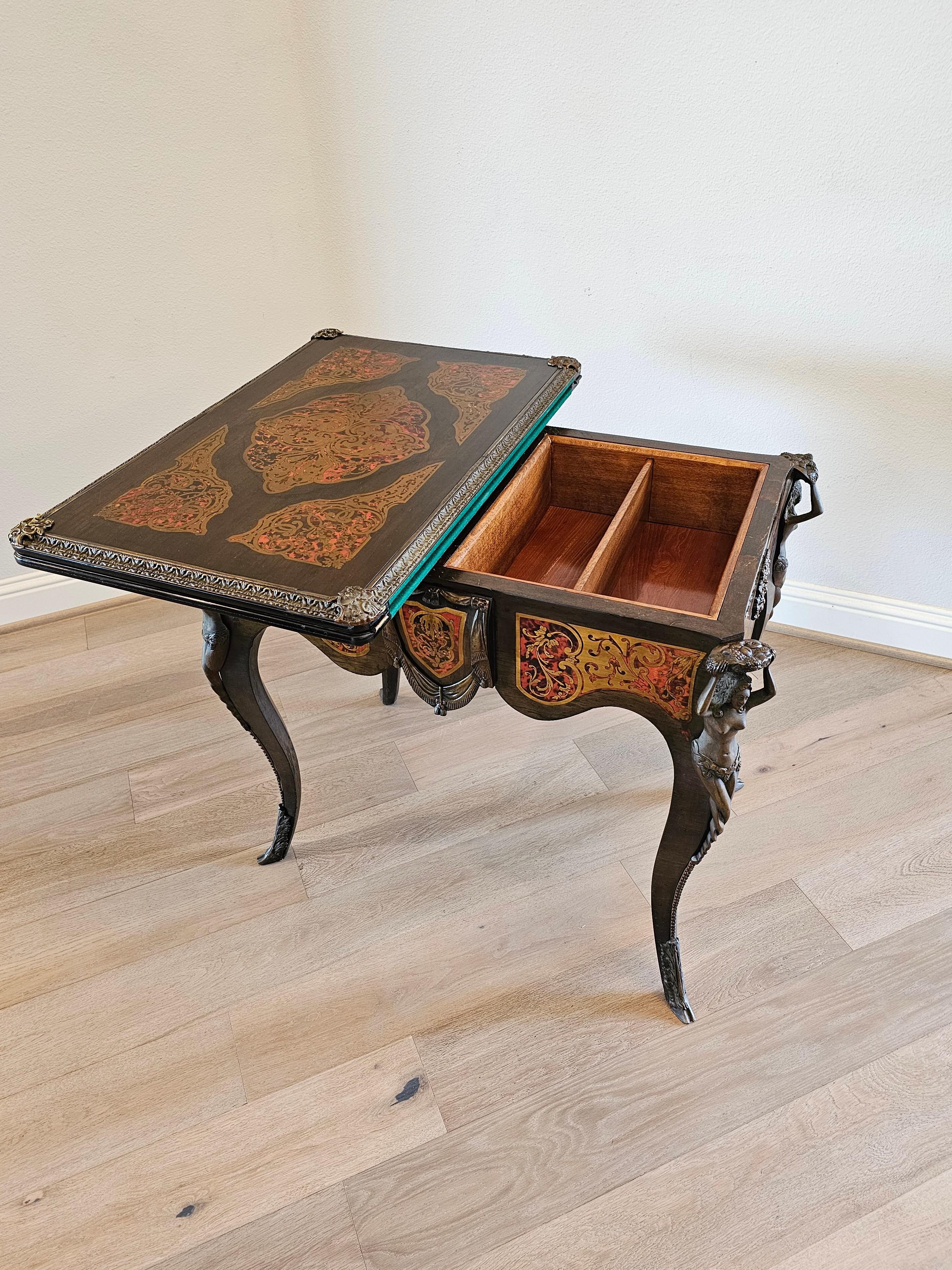 XIXe siècle Table à jeux d'époque Napoléon III en marqueterie Boulle à plateau rabattable  en vente