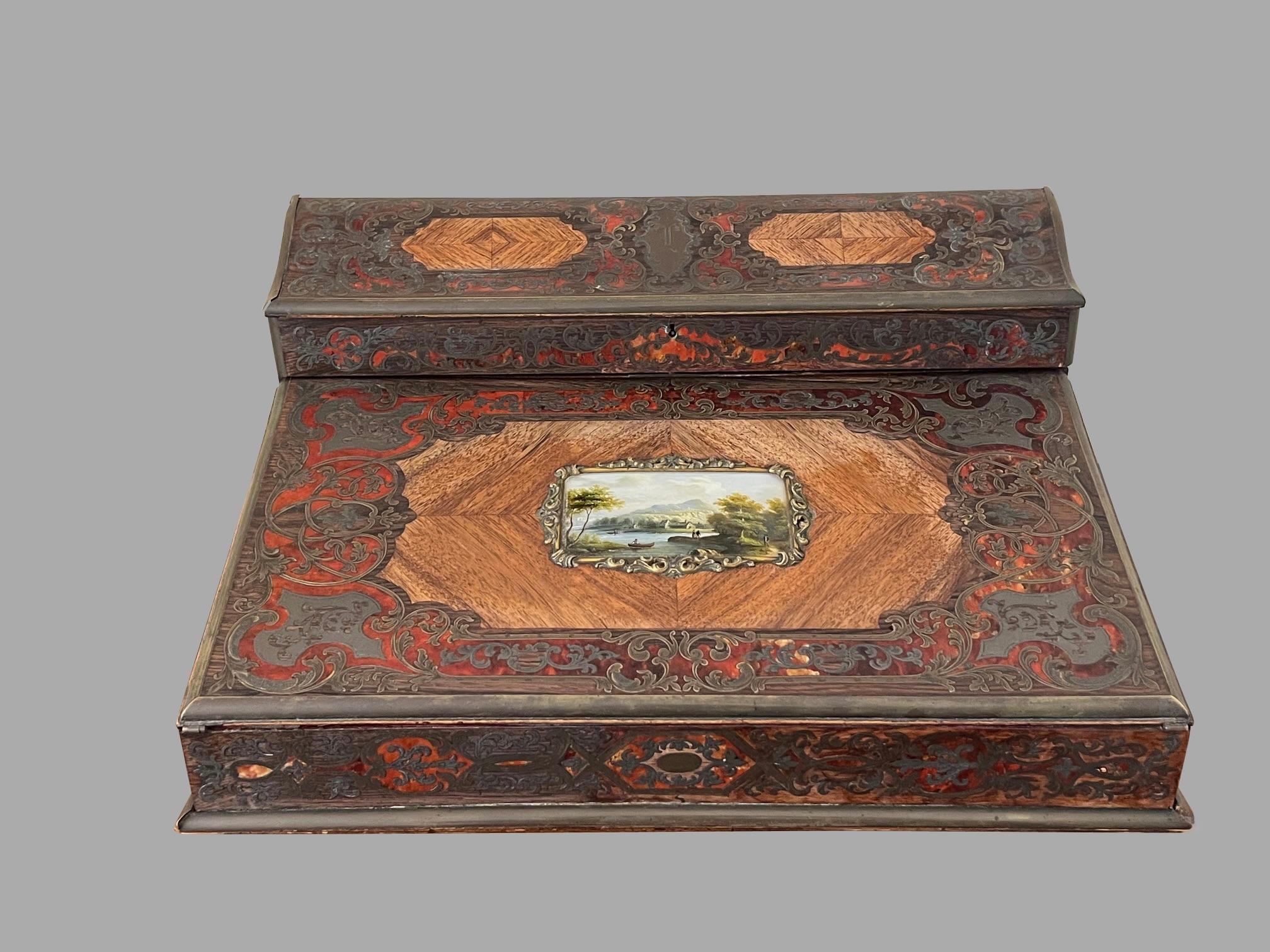 French Napoleon III Period Brass Inlaid Rosewood and Walnut Lap Desk Napoleón III en venta