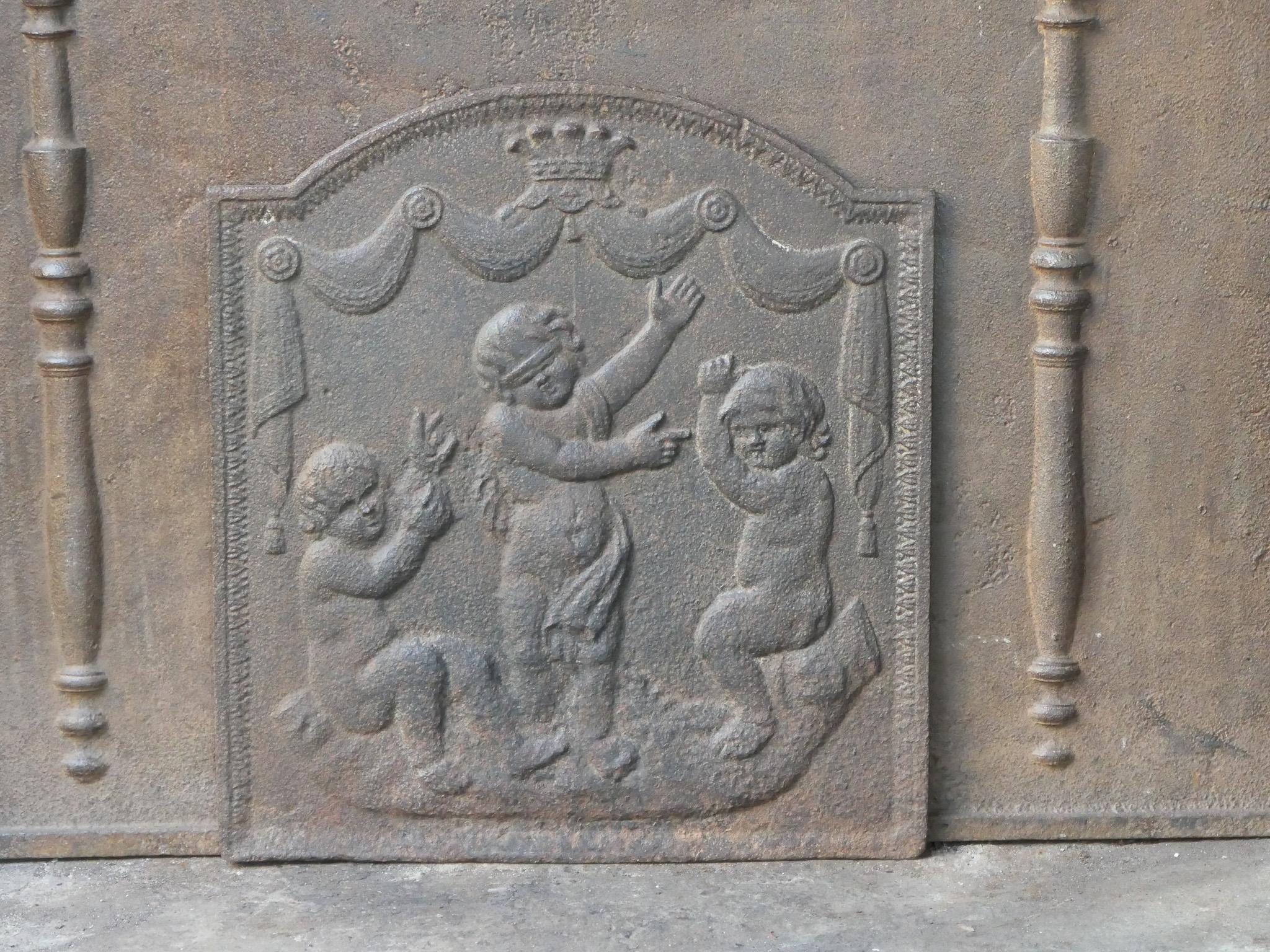 French Napoleon III Period 'Cupids' Fireback / Backsplash, 19th C. In Good Condition For Sale In Soest, NL