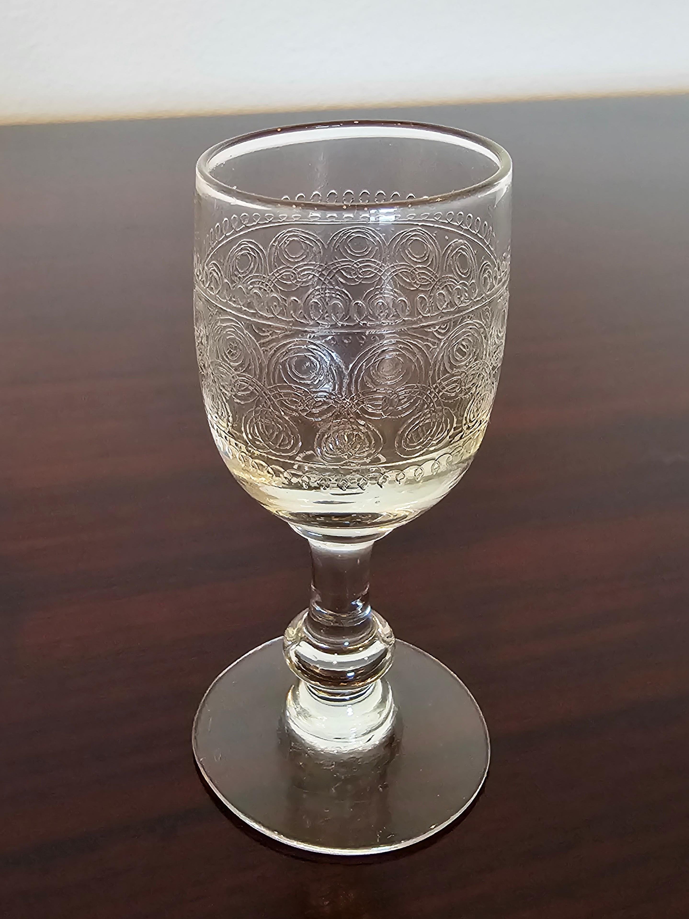 Französisches Cave a Liqueur-Service-Set aus ebonisiertem Kristall, Napoleon III.-Periode im Angebot 5