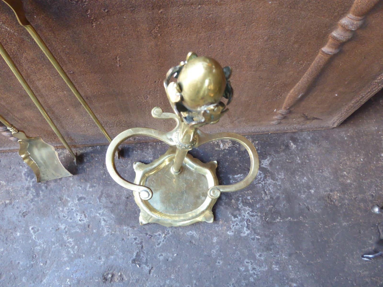 Attrezzi da camino o da fuoco francesi del periodo Napoleone III, XIX secolo in vendita 5