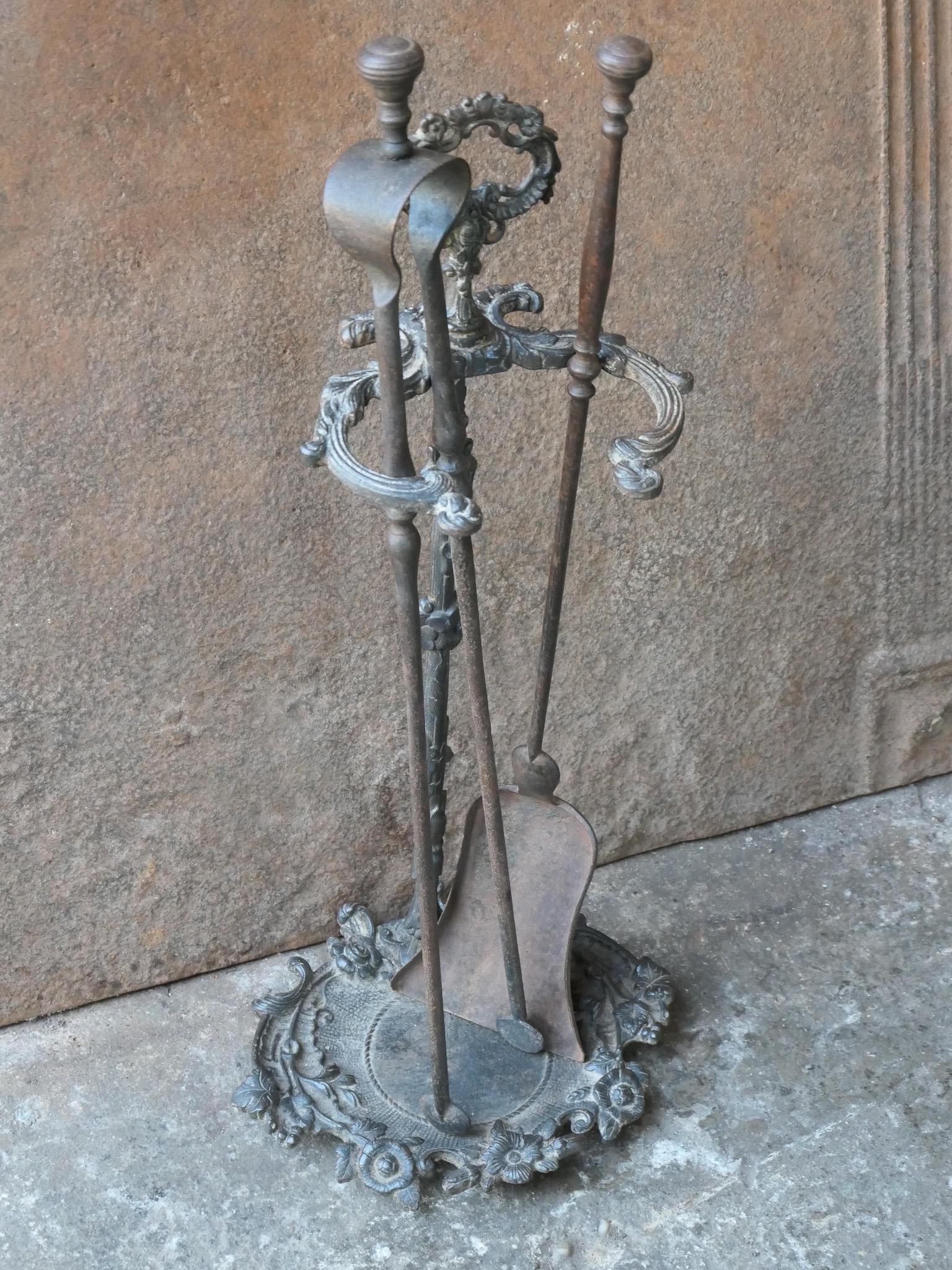 Ottone Attrezzi da camino o da fuoco francesi del periodo Napoleone III, XIX secolo in vendita