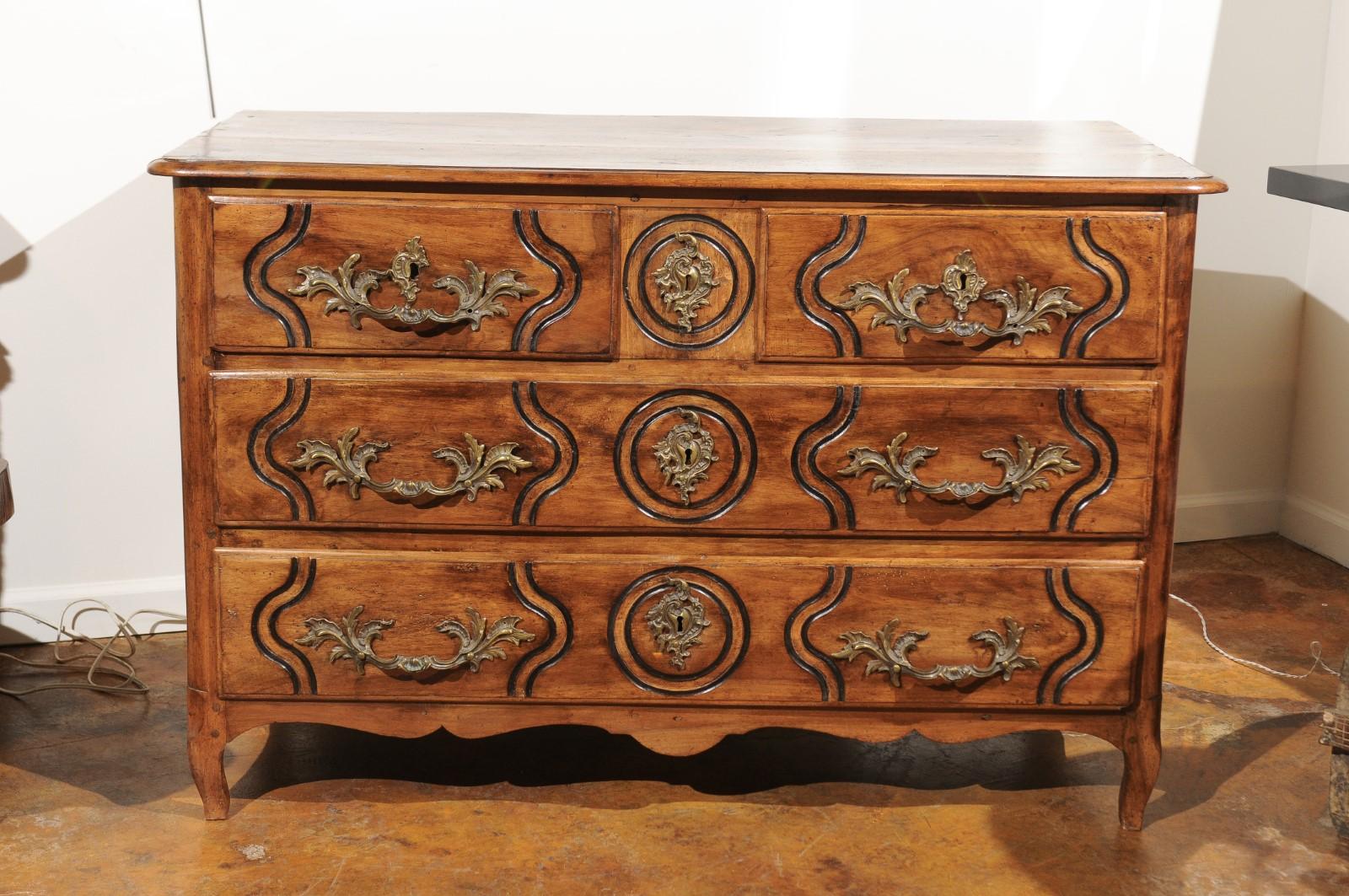 French Napoleon III Period Parisienne Commode with Four Drawers, circa 1850 2