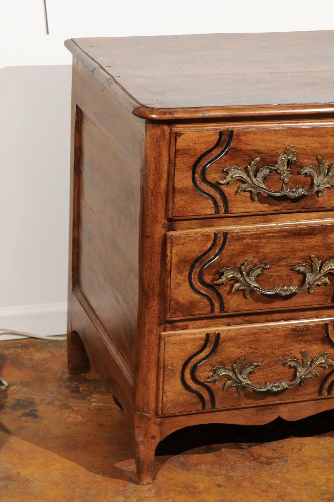 French Napoleon III Period Parisienne Commode with Four Drawers, circa 1850 In Good Condition In Atlanta, GA