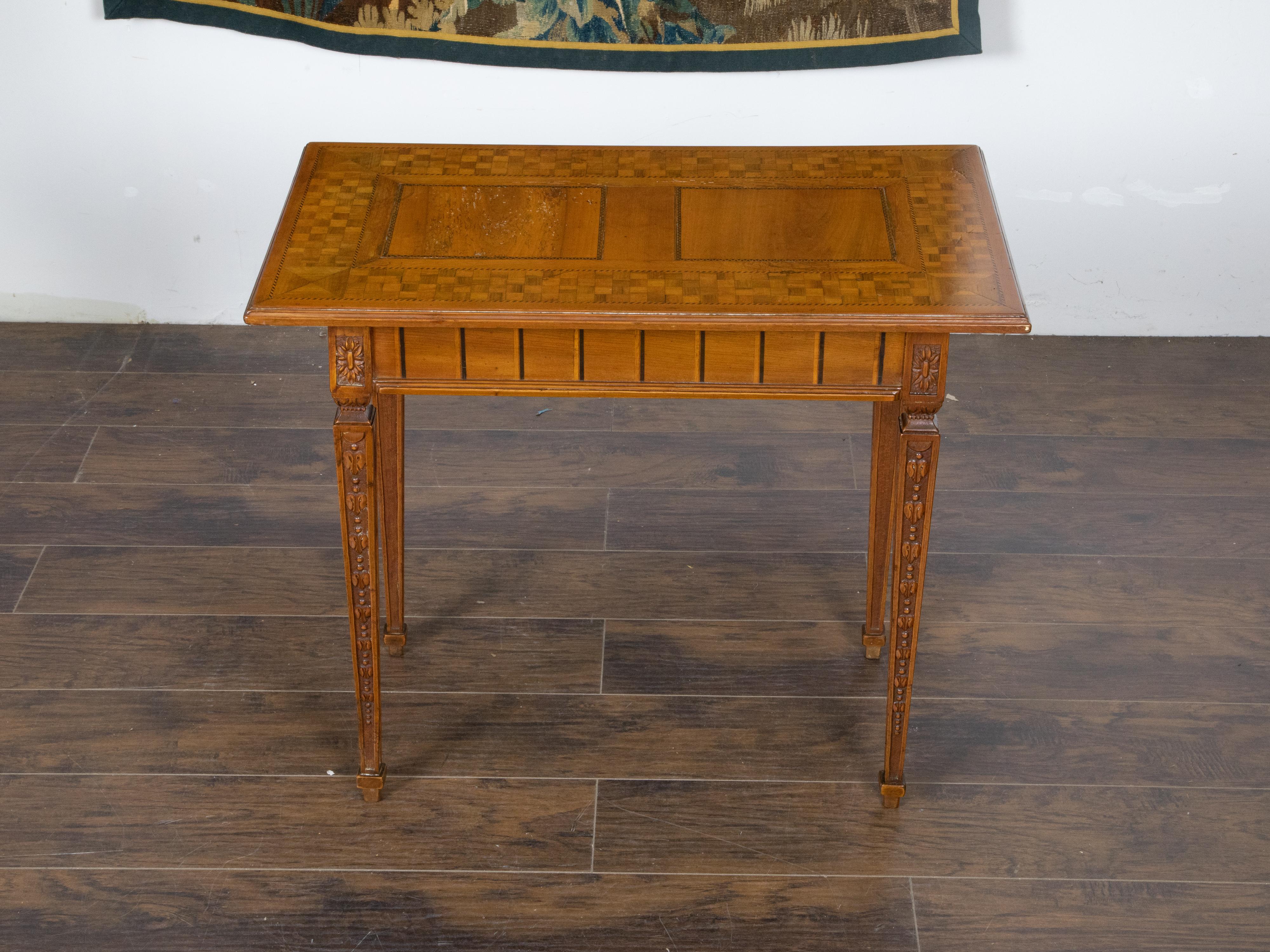 French Napoléon III Period Walnut Side Table with Inlaid Décor and Single Drawer In Good Condition For Sale In Atlanta, GA