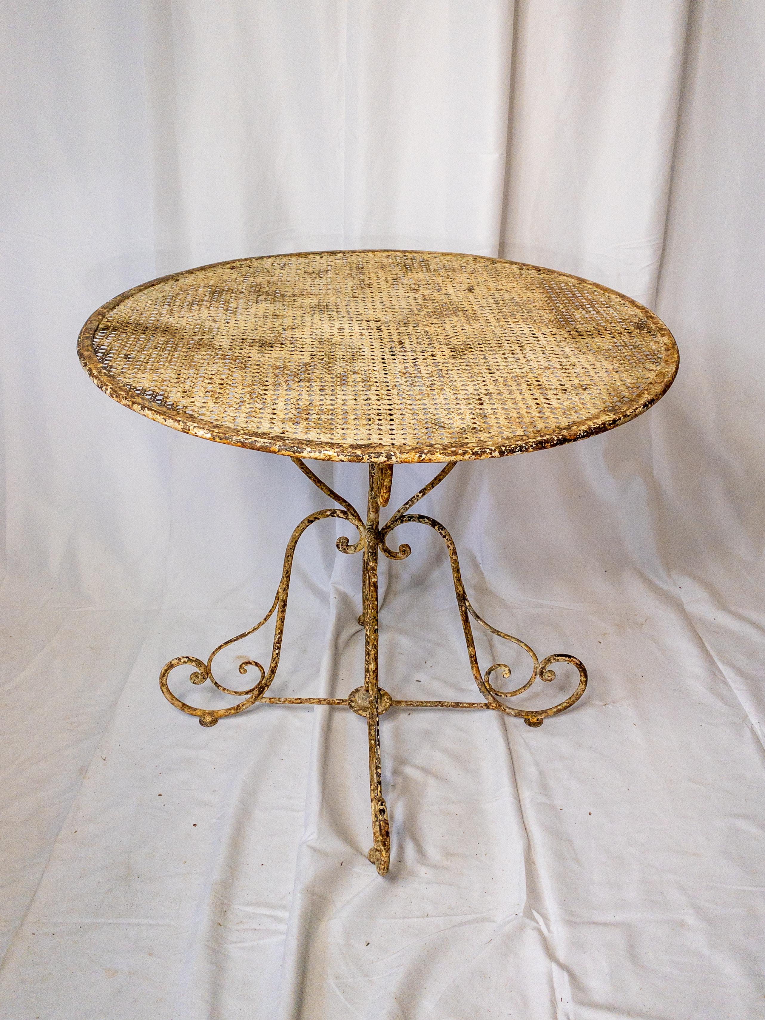 French Napoleon III Period Wrought Iron Garden Table For Sale 4
