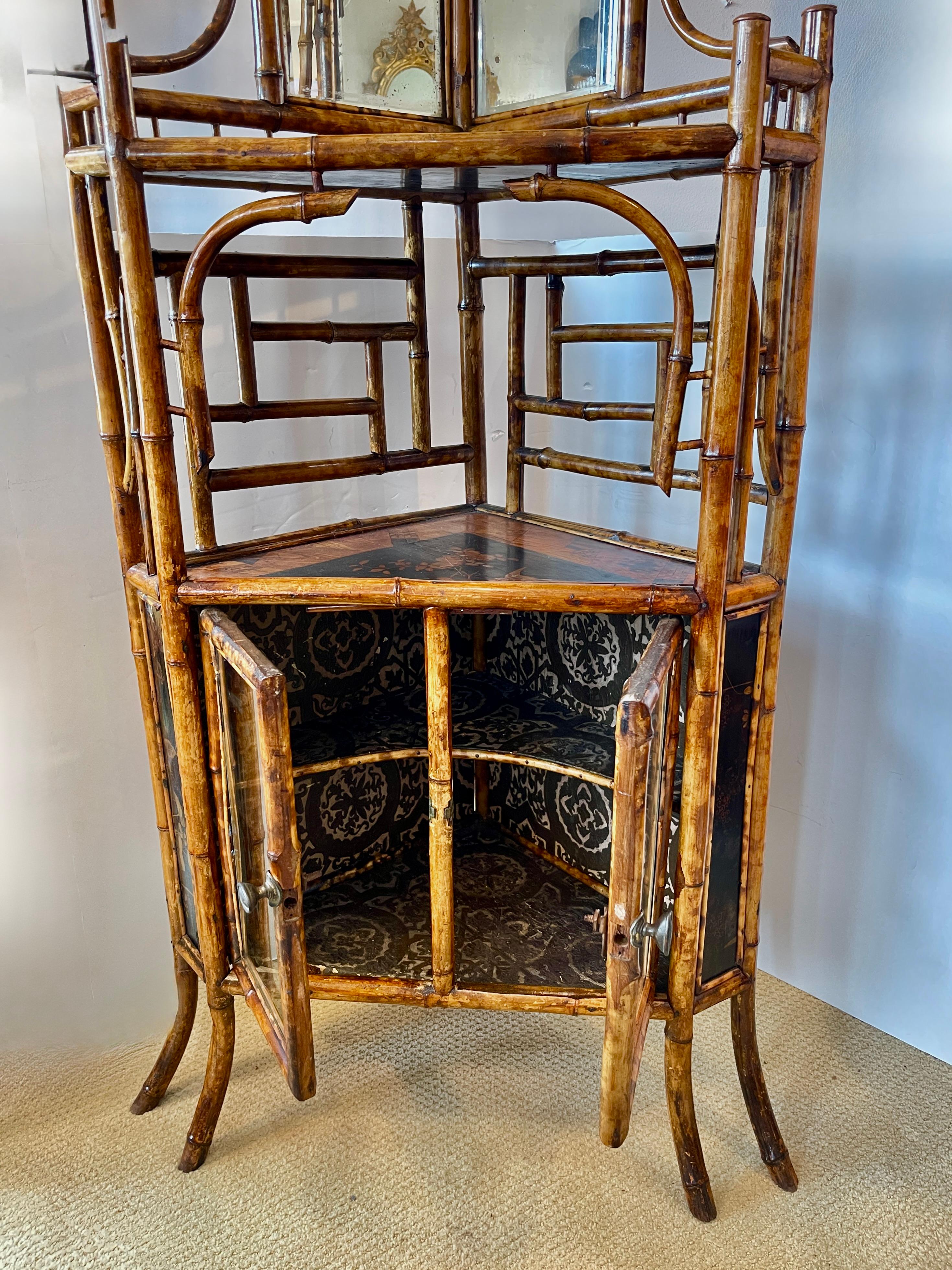 French Napoleon III Rare Bamboo & Lacquer Corner Cabinet, C.1870 In Good Condition For Sale In West Palm Beach, FL