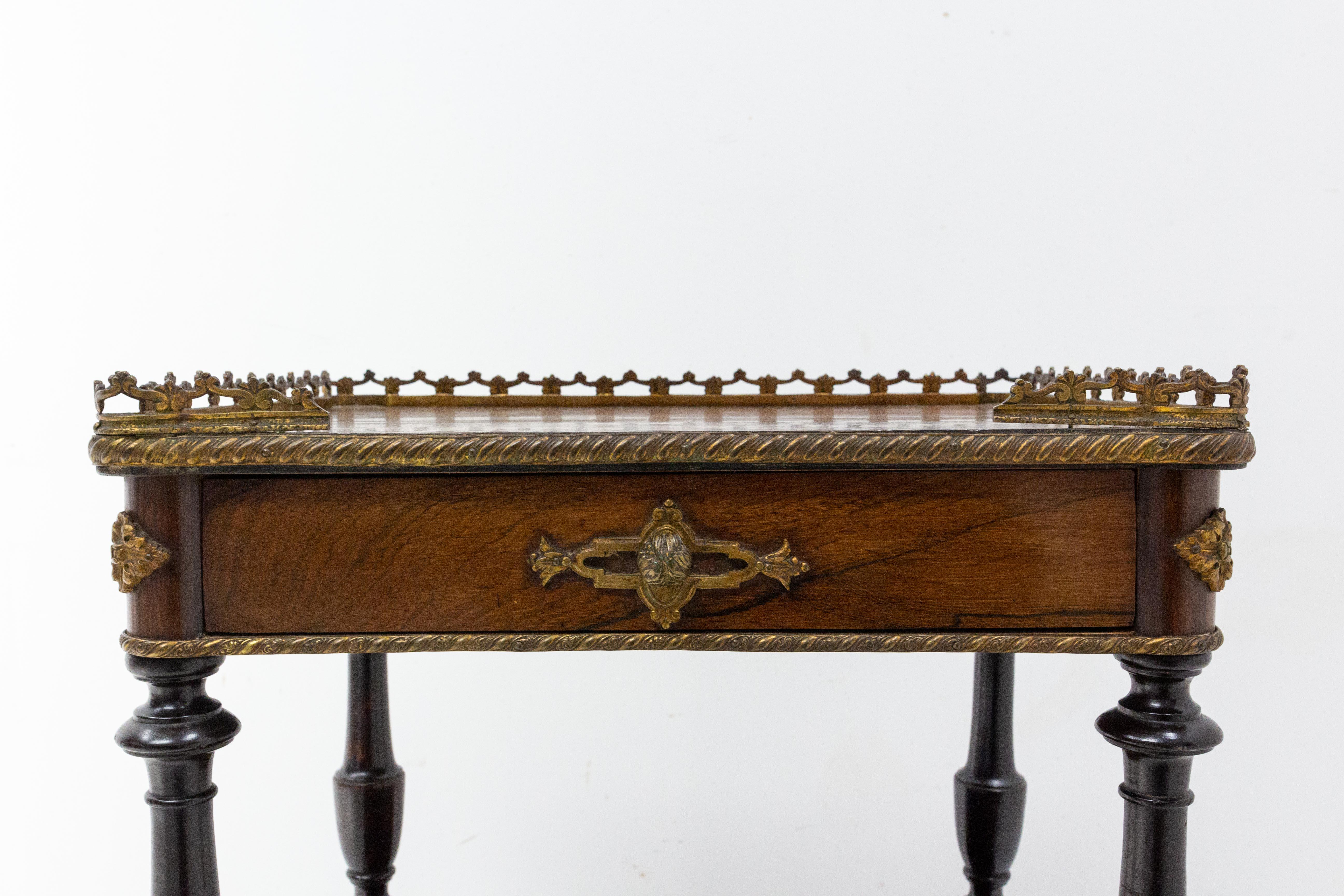 French Napoleon III Serving Table or Side Table Walnut and Brass, circa 1880 For Sale 6