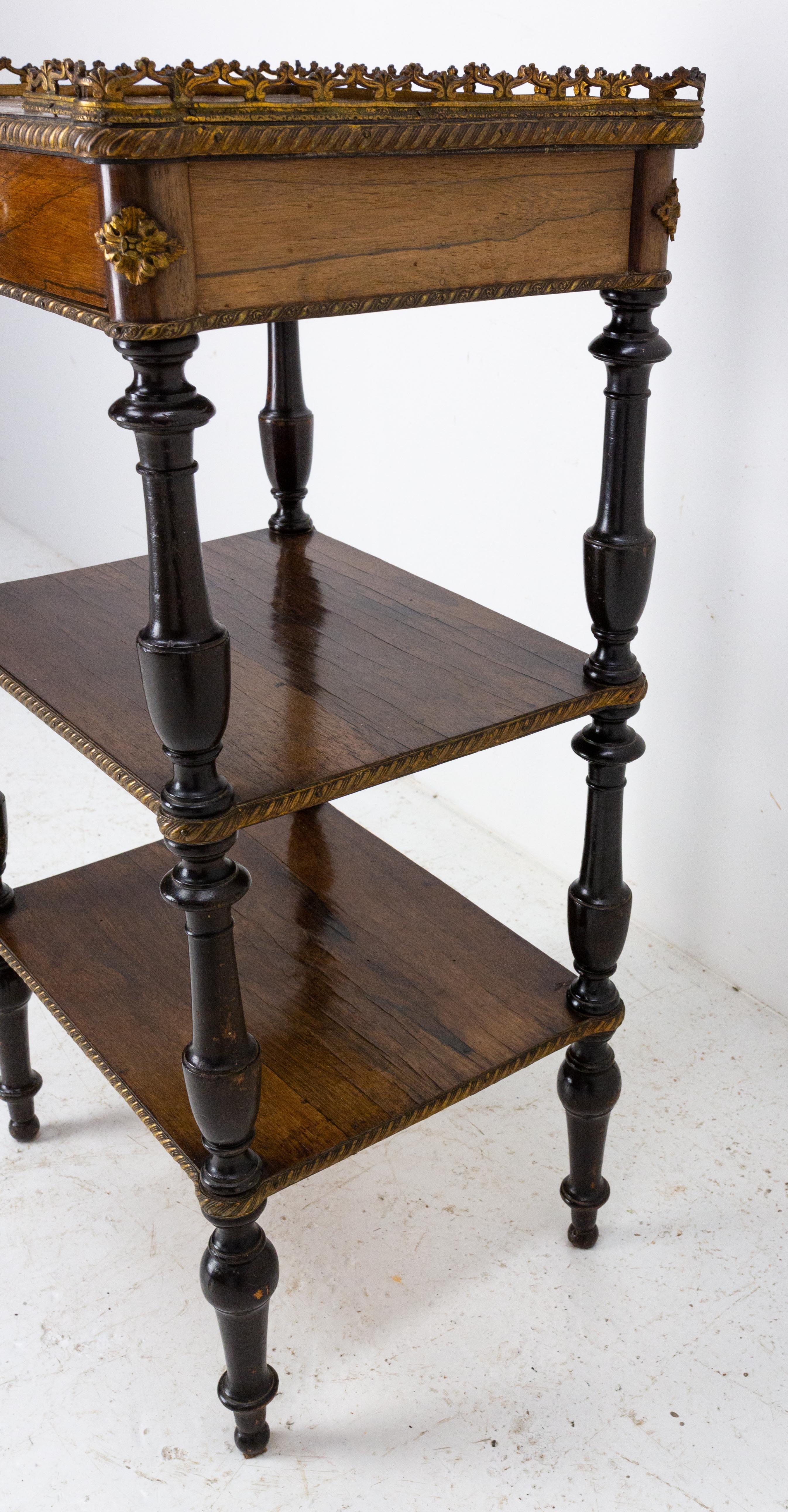 French Napoleon III Serving Table or Side Table Walnut and Brass, circa 1880 For Sale 5