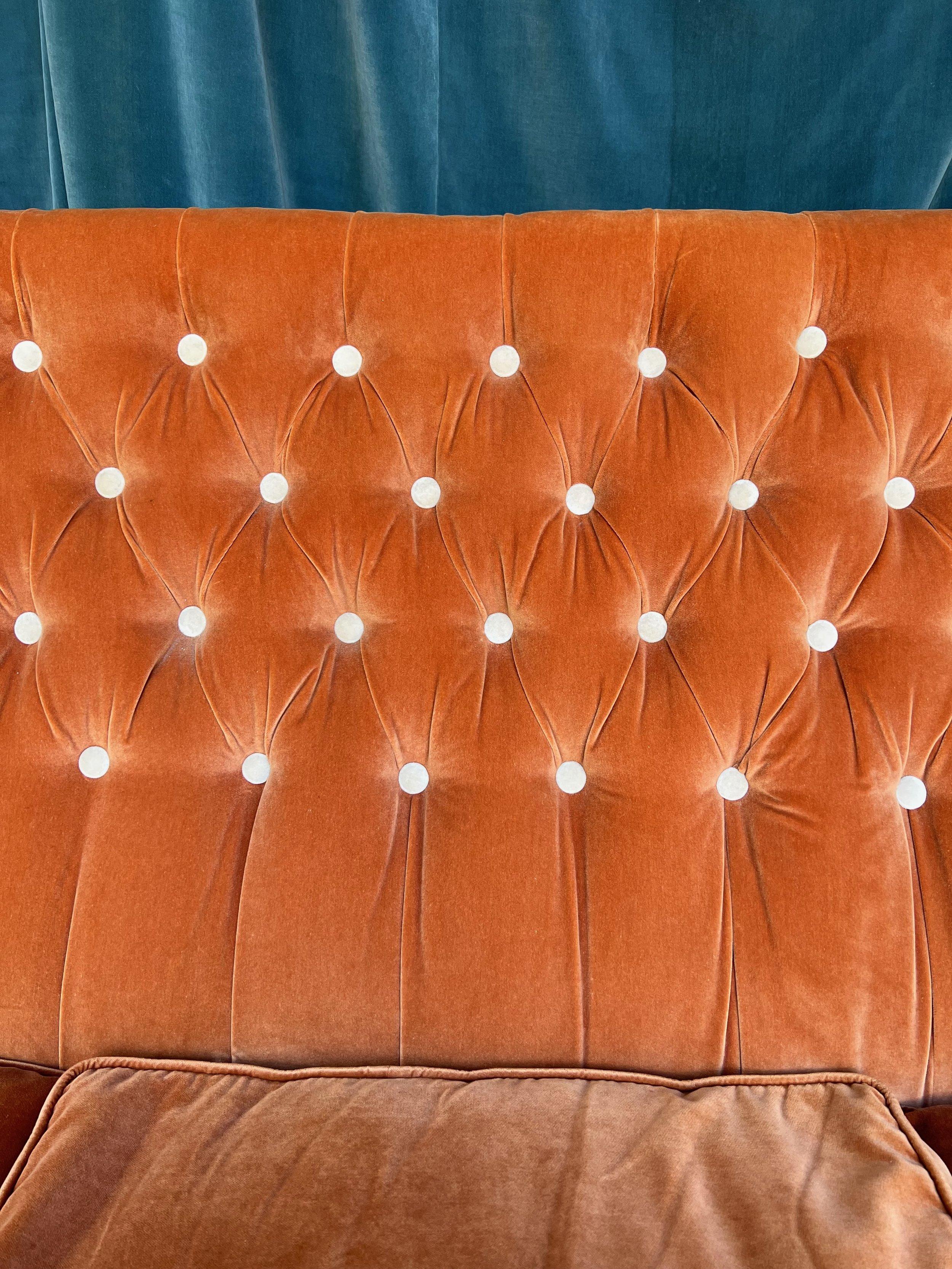 Französisches Sofa Napoleon III. aus blass orangefarbenem Samt und weißen Fransen im Angebot 4