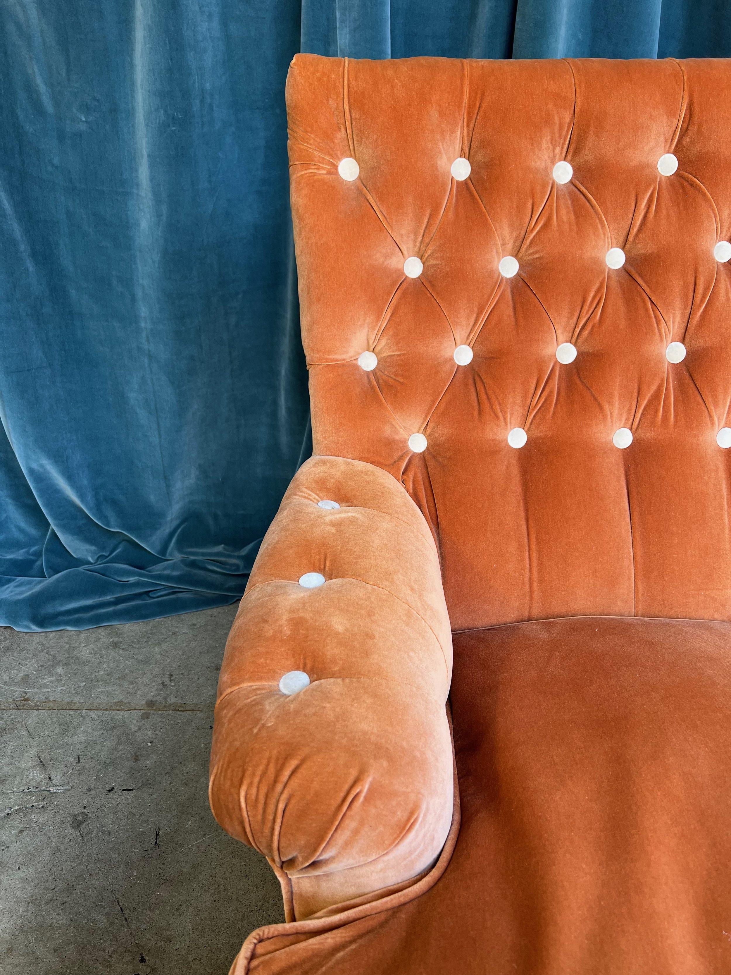 Französisches Sofa Napoleon III. aus blass orangefarbenem Samt und weißen Fransen im Angebot 5