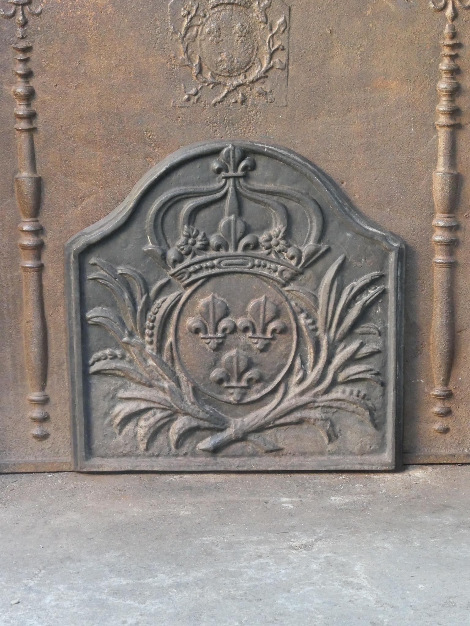 French Napoleon III Style 'Arms of France' Fireback / Backsplash, 20th Century In Good Condition For Sale In Soest, NL