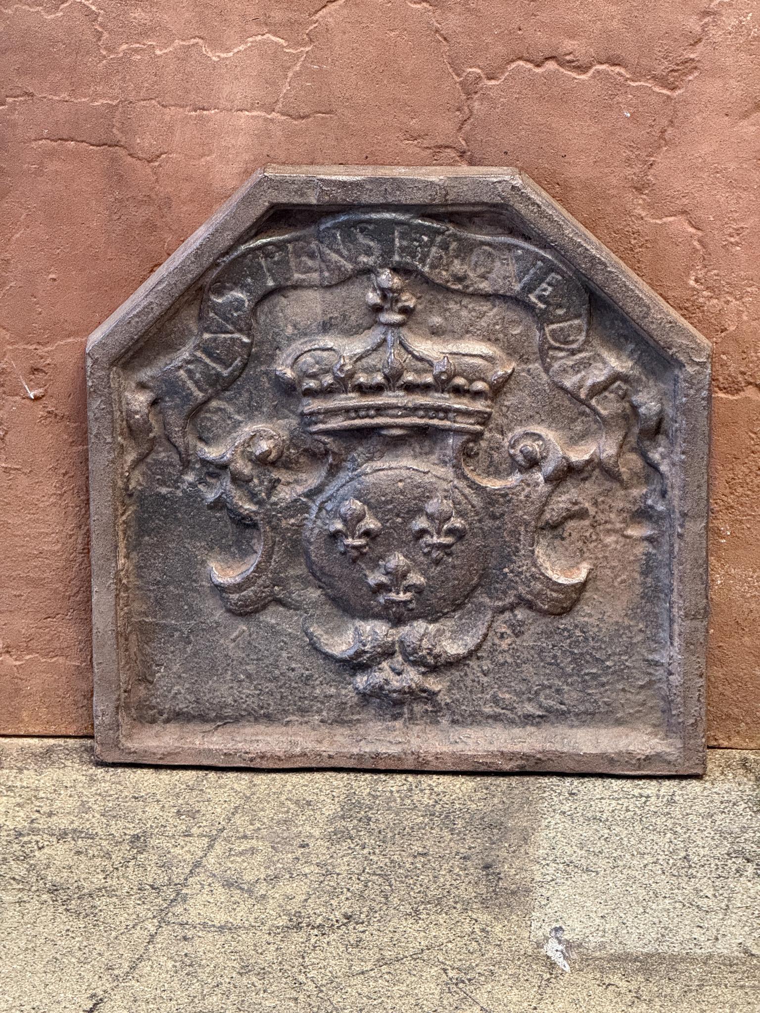 Français Plaque de cheminée / dosseret de style Napoléon III français 'Armoiries de France en vente