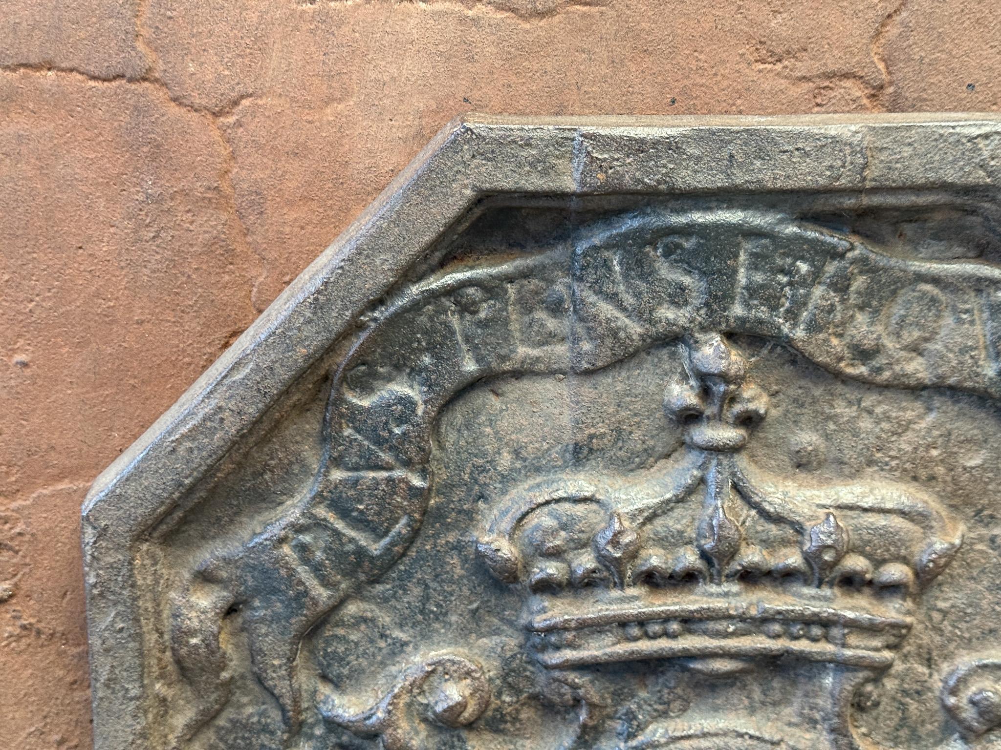 Plaque de cheminée / dosseret de style Napoléon III français 'Armoiries de France Bon état - En vente à Soest, NL