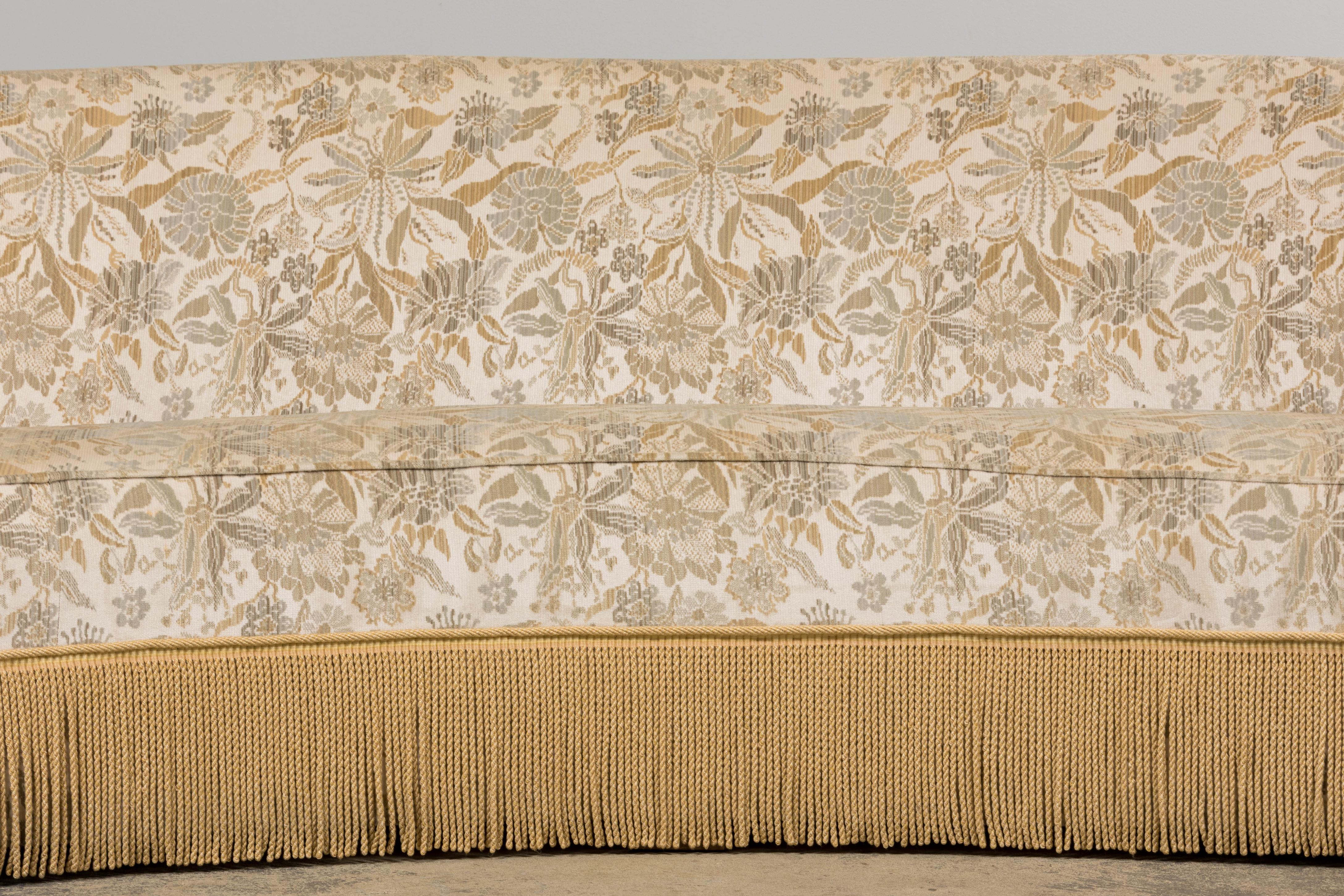 Français Canapé français de style Napoléon III en velours Jacquard floral en vente