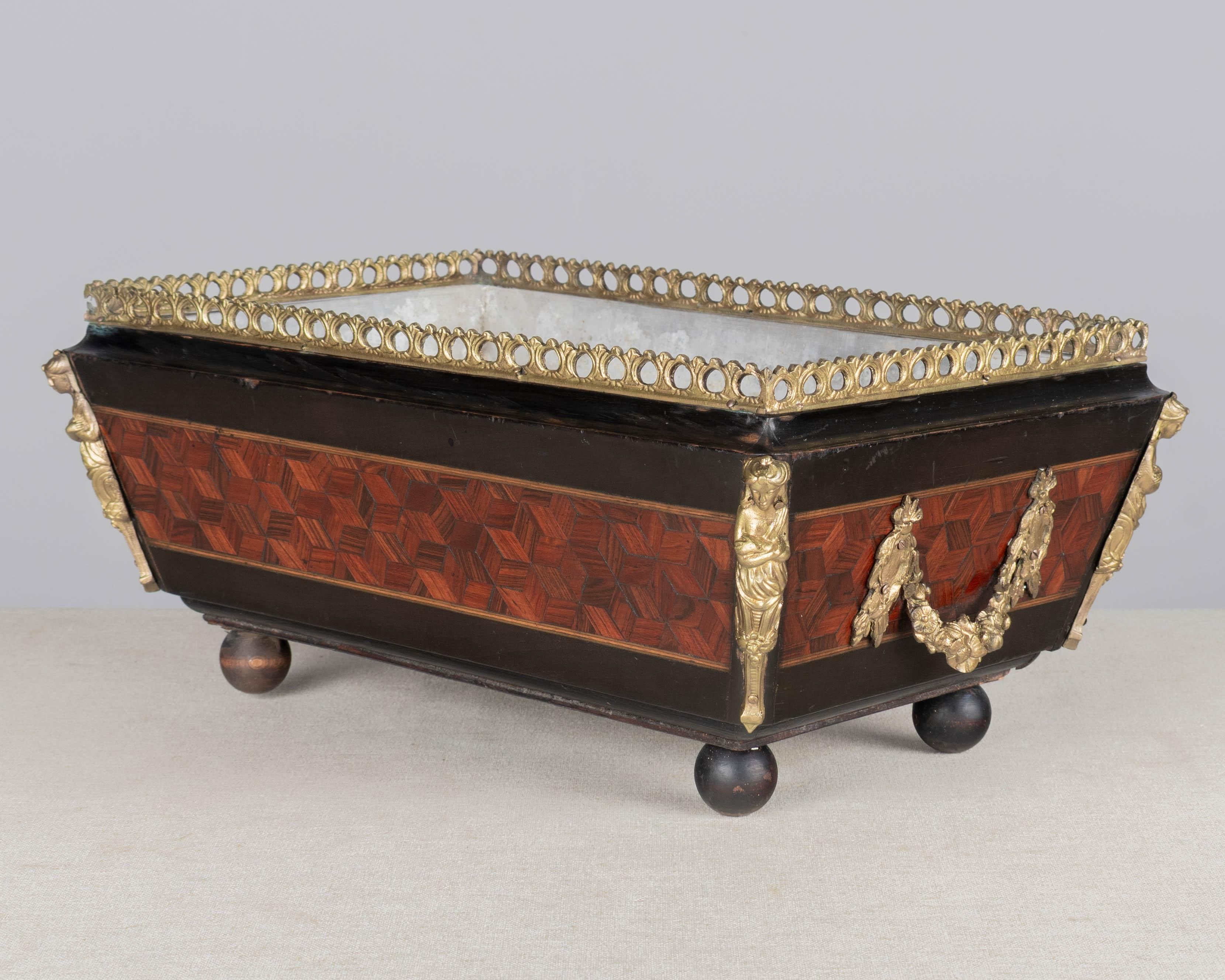 Jardinière o Cachepot francese in stile Napoleone III In condizioni buone in vendita a Winter Park, FL