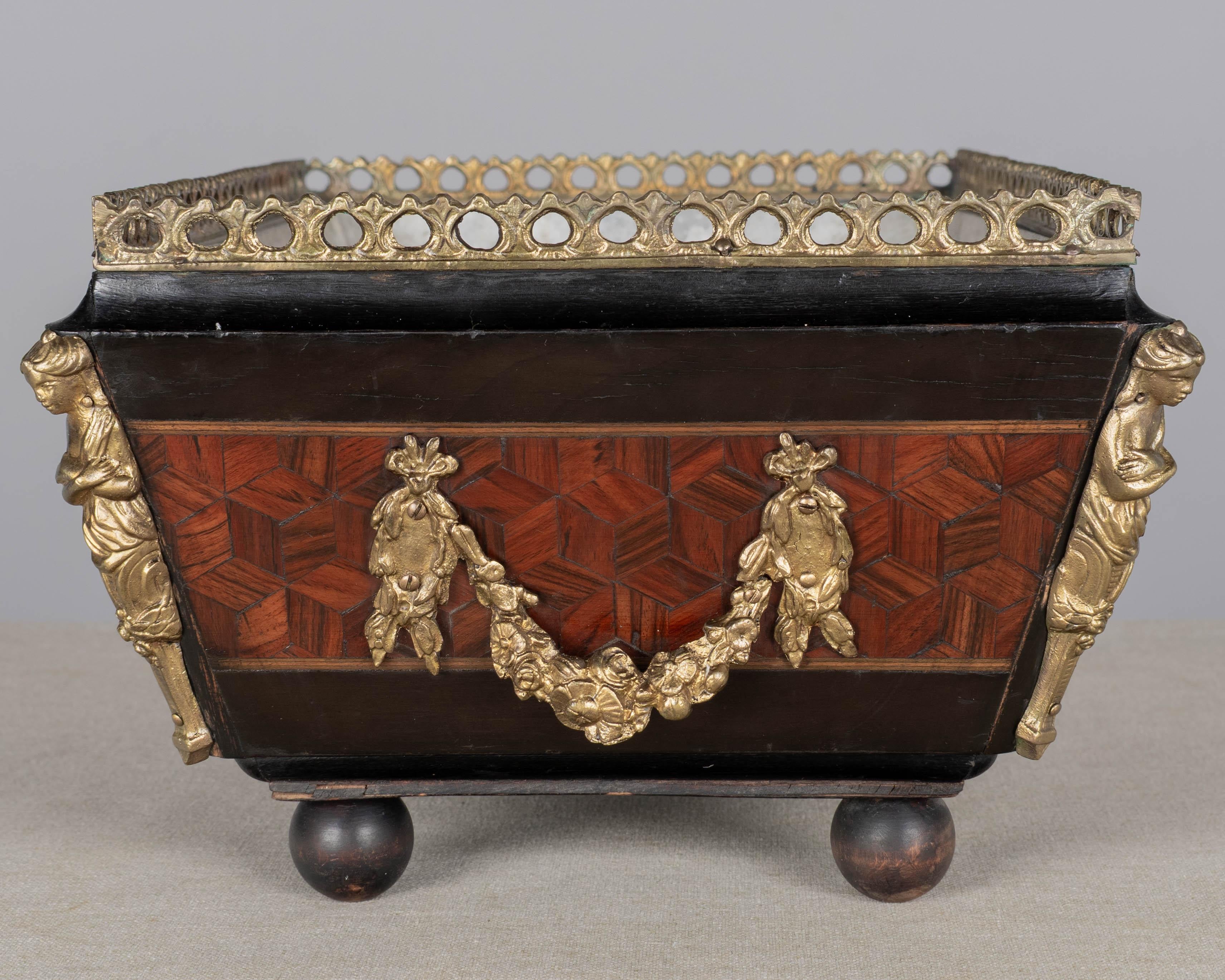 Bronzo Jardinière o Cachepot francese in stile Napoleone III in vendita