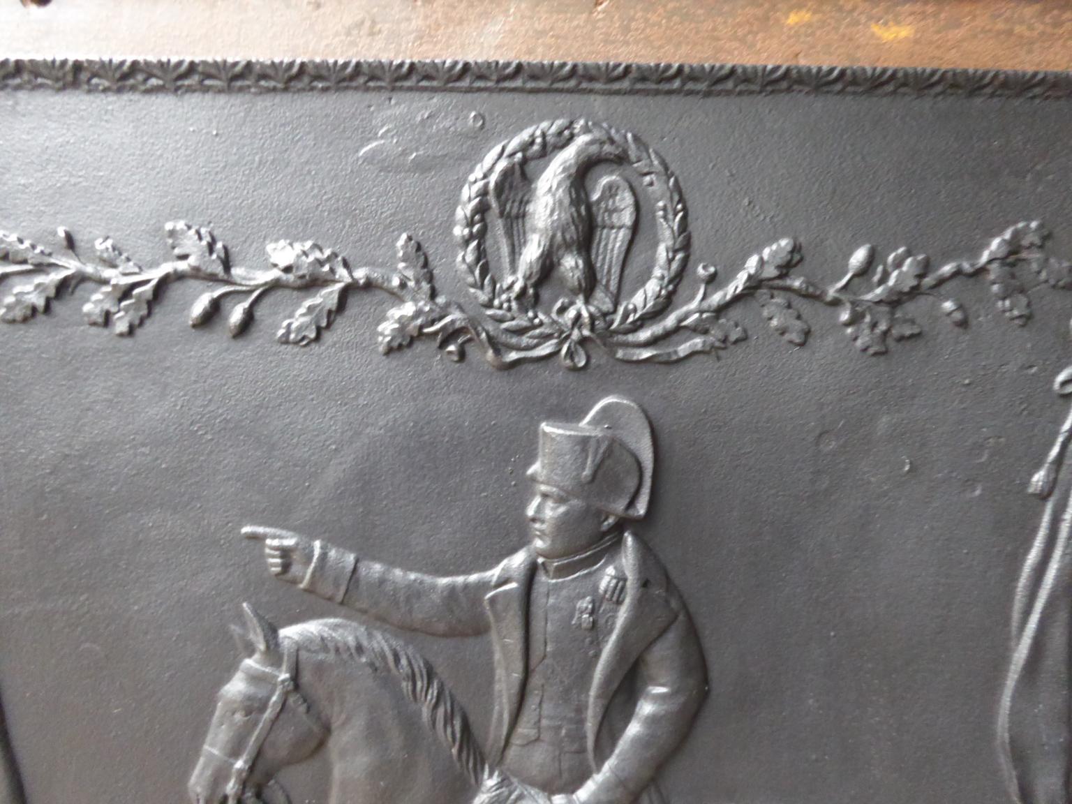 Plaque de cheminée / dosseret français de style Napoléon III Bon état - En vente à Amerongen, NL