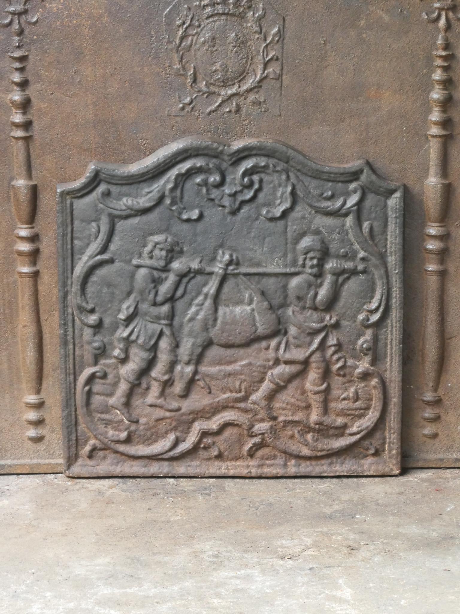 Plaque de cheminée française du 20e siècle de style Napoléon III avec une scène de chasse au retour.

La plaque de cheminée est en fonte et a une patine brune naturelle. Sur demande, il peut être fabriqué en noir / étain sans frais supplémentaires.
