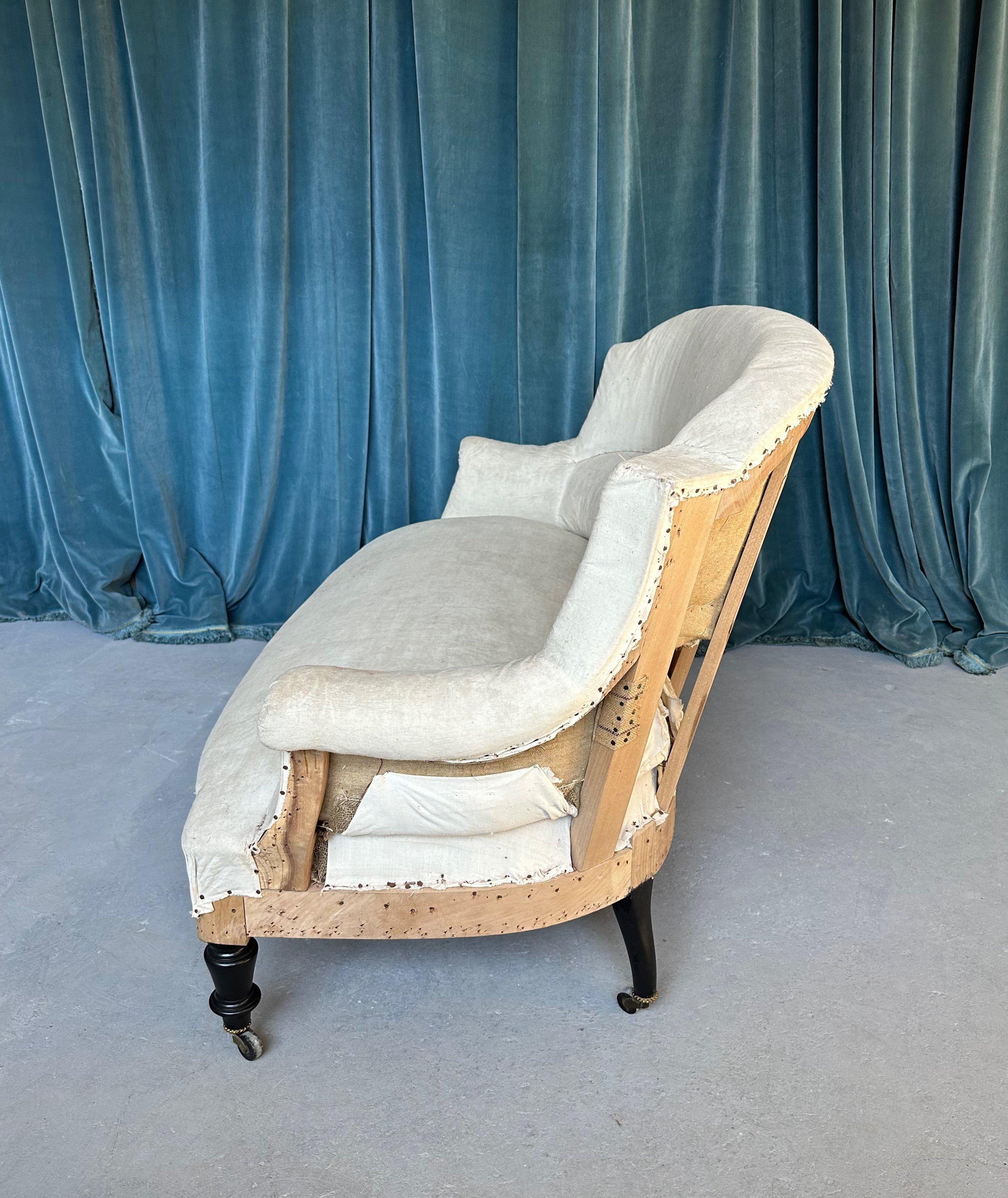 20th Century French Napoleon III Style Settee For Sale
