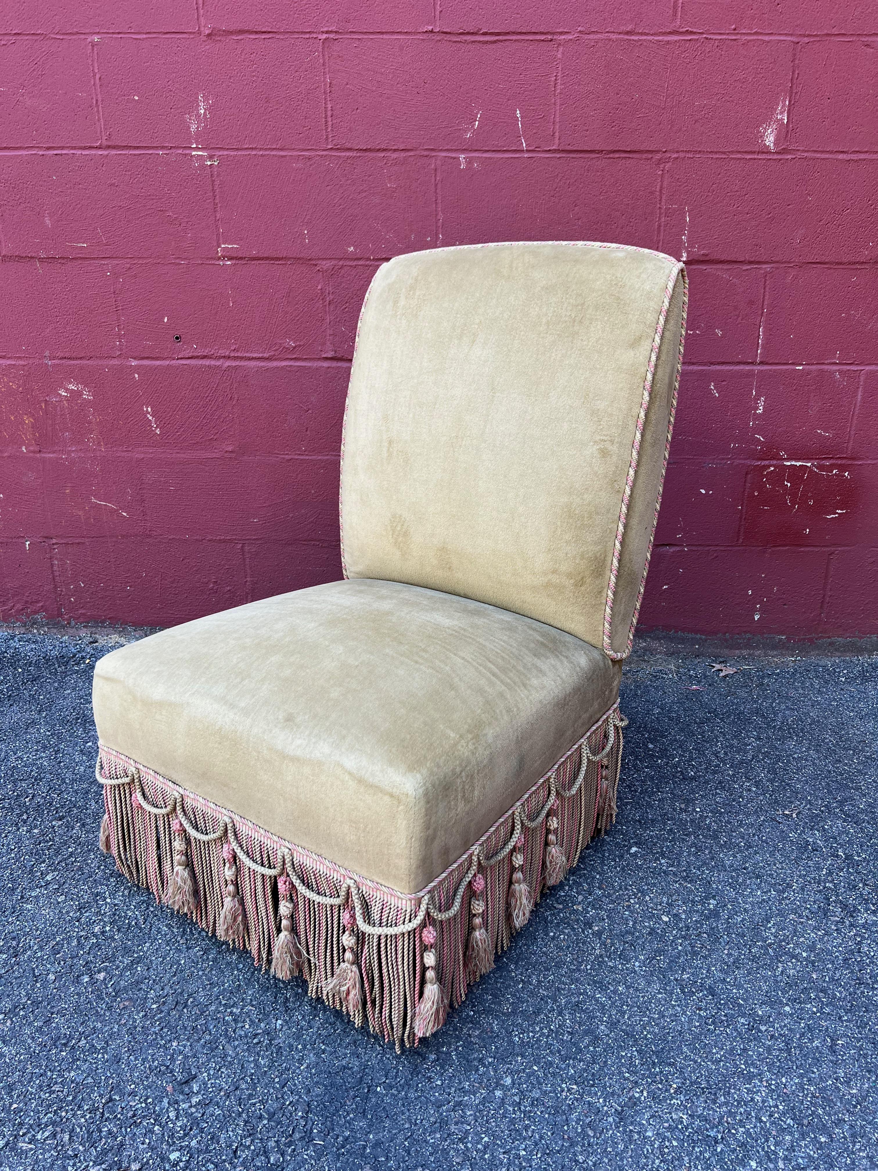 French Napoleon III Style Slipper Chair For Sale 1